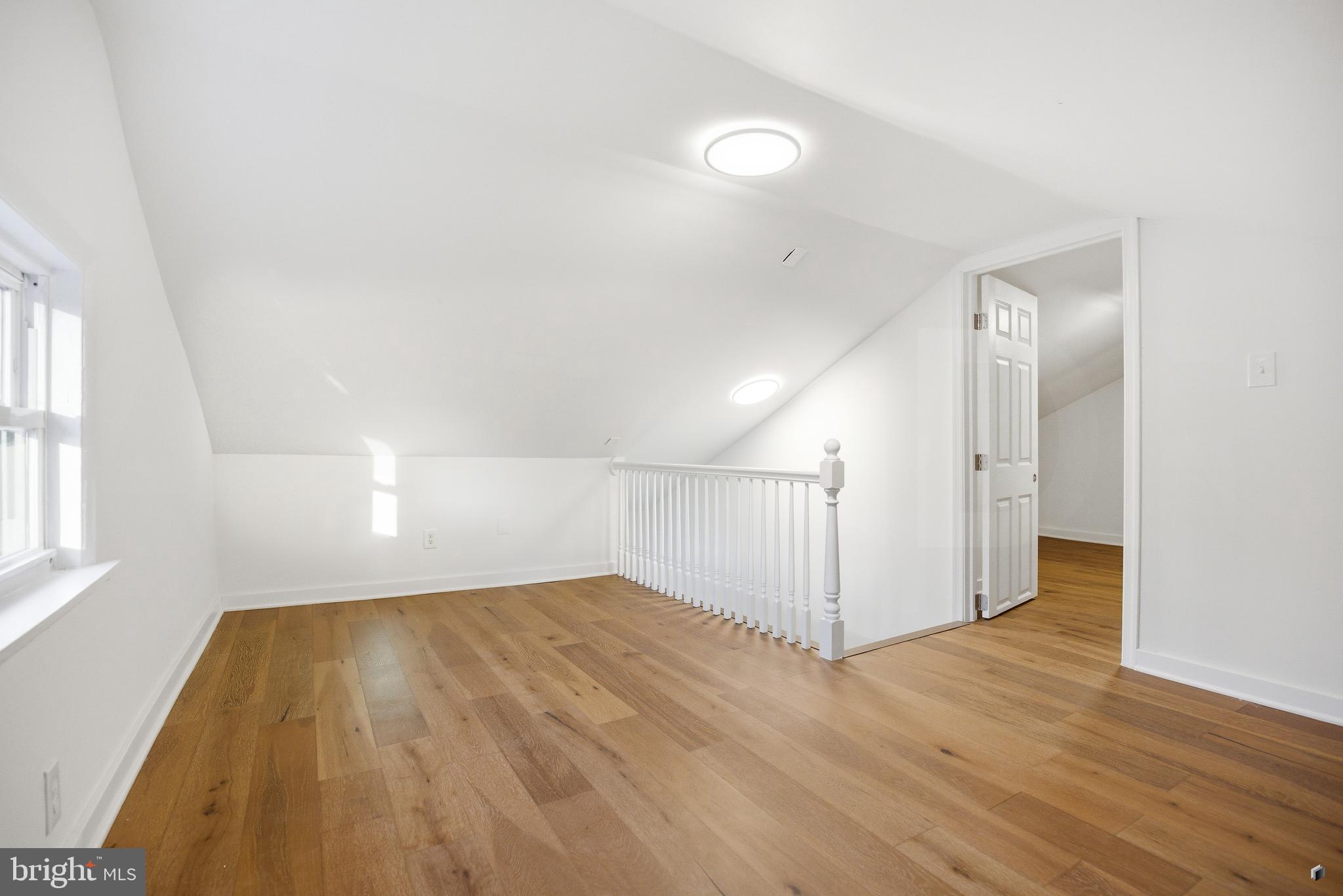 HAMILTON HILLS - Residential