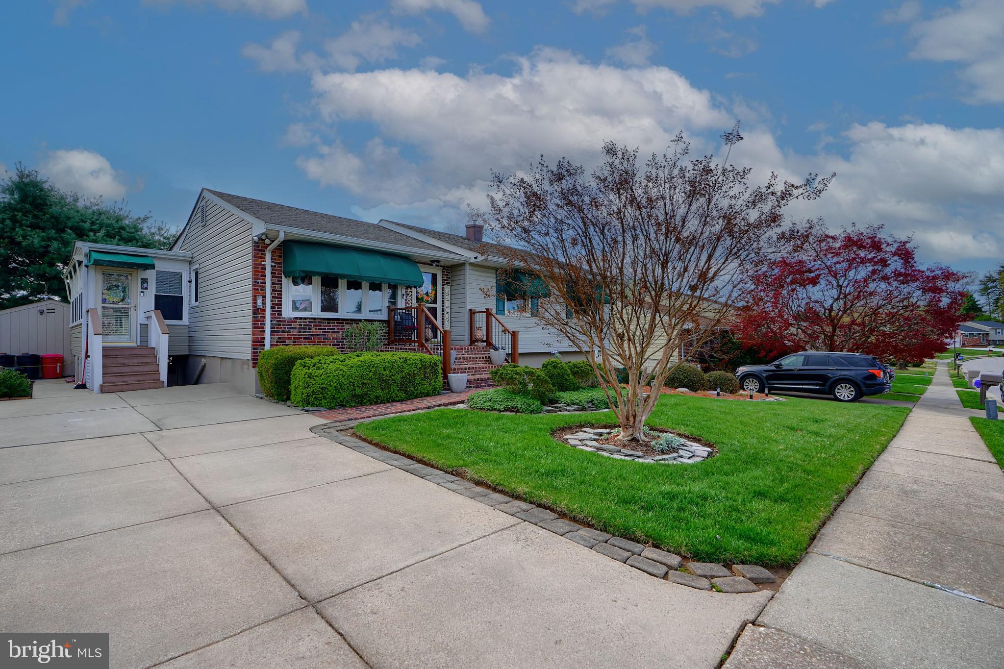 SILVERGATE VILLAGE - Residential