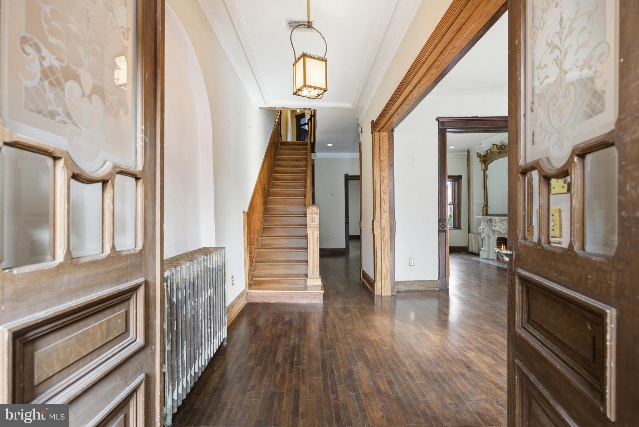 LOGAN CIRCLE - Residential