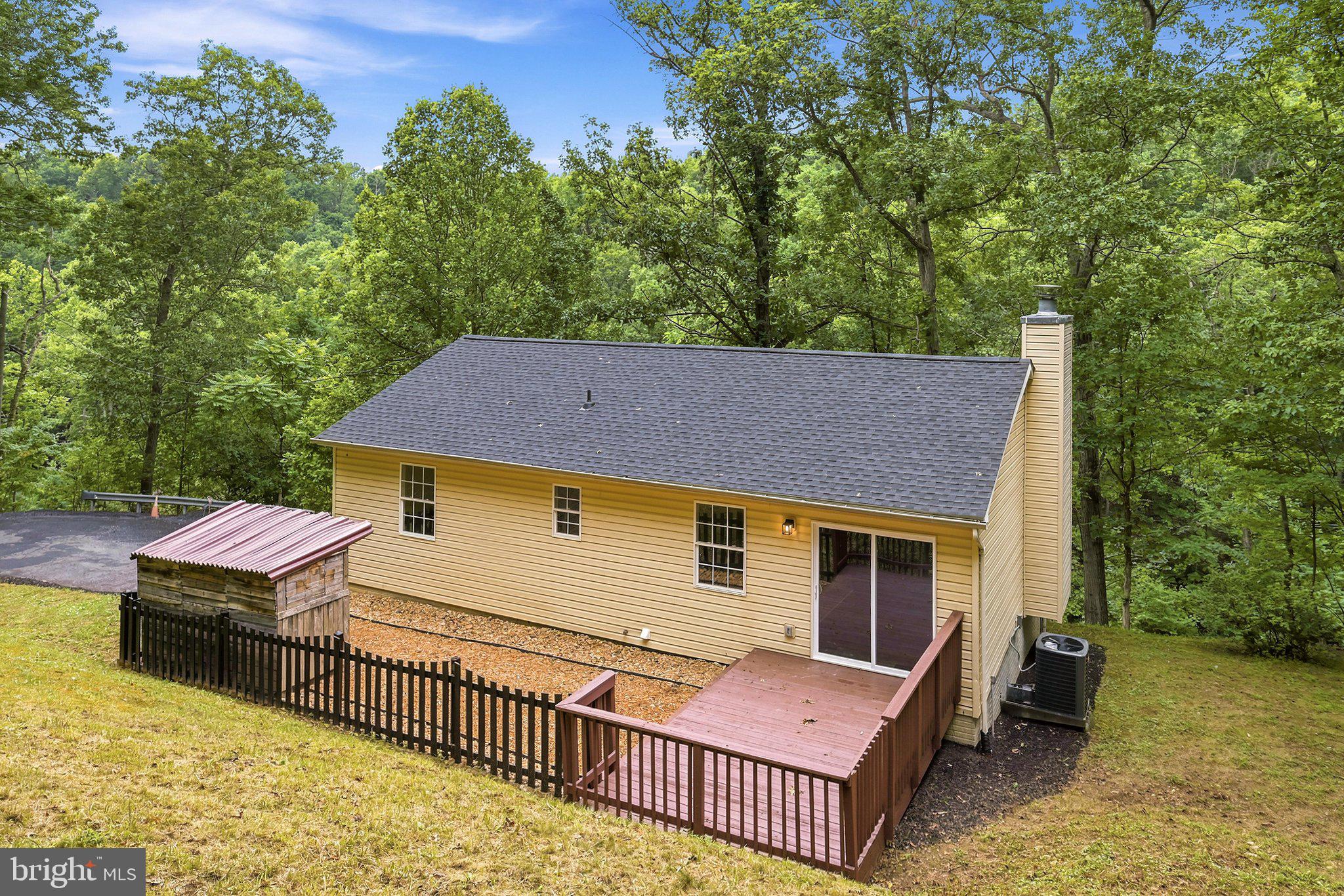 APPLE MT LAKE - Residential