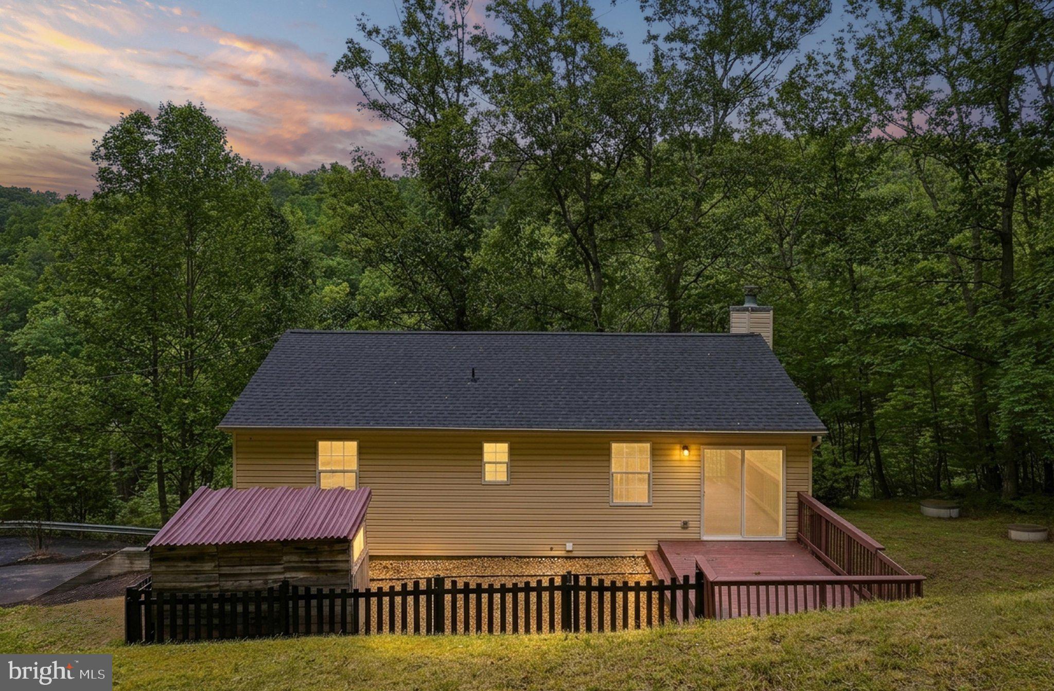 APPLE MT LAKE - Residential