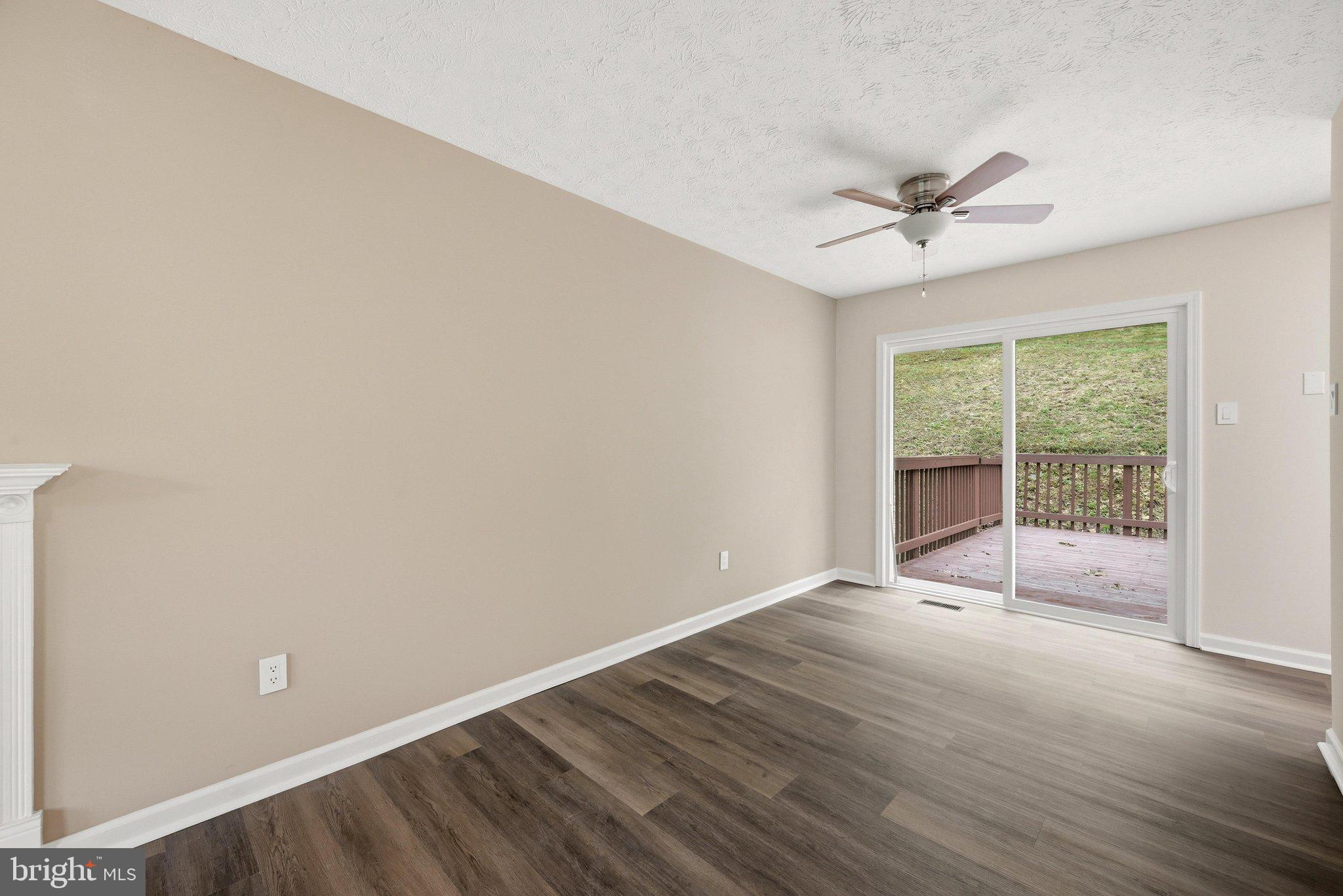 APPLE MT LAKE - Residential