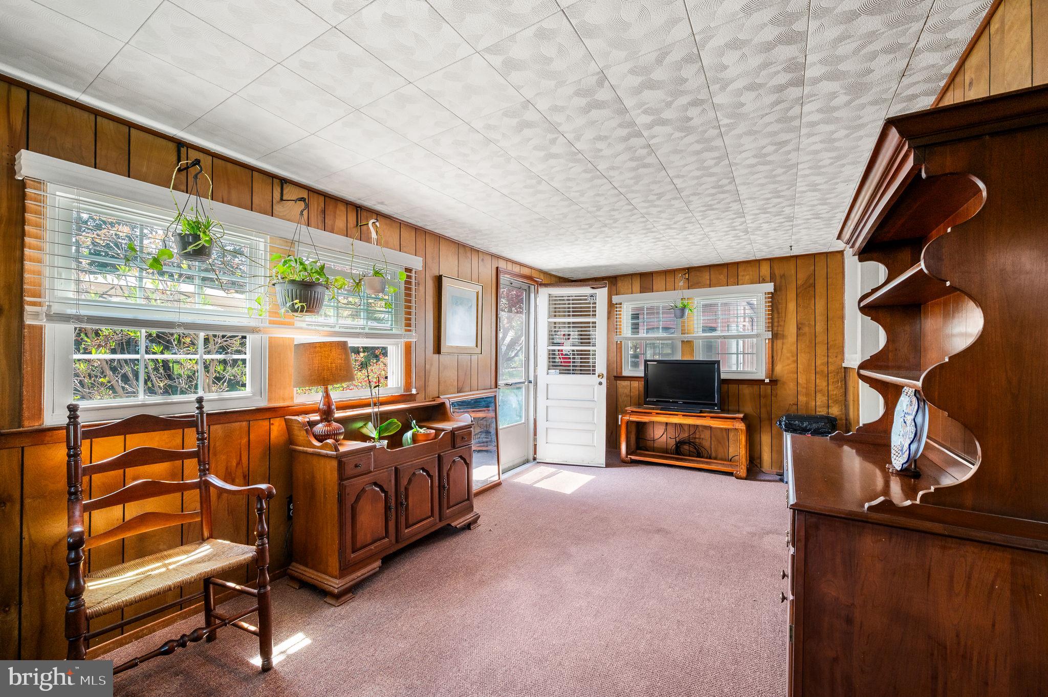 WILLOW WAY - Residential