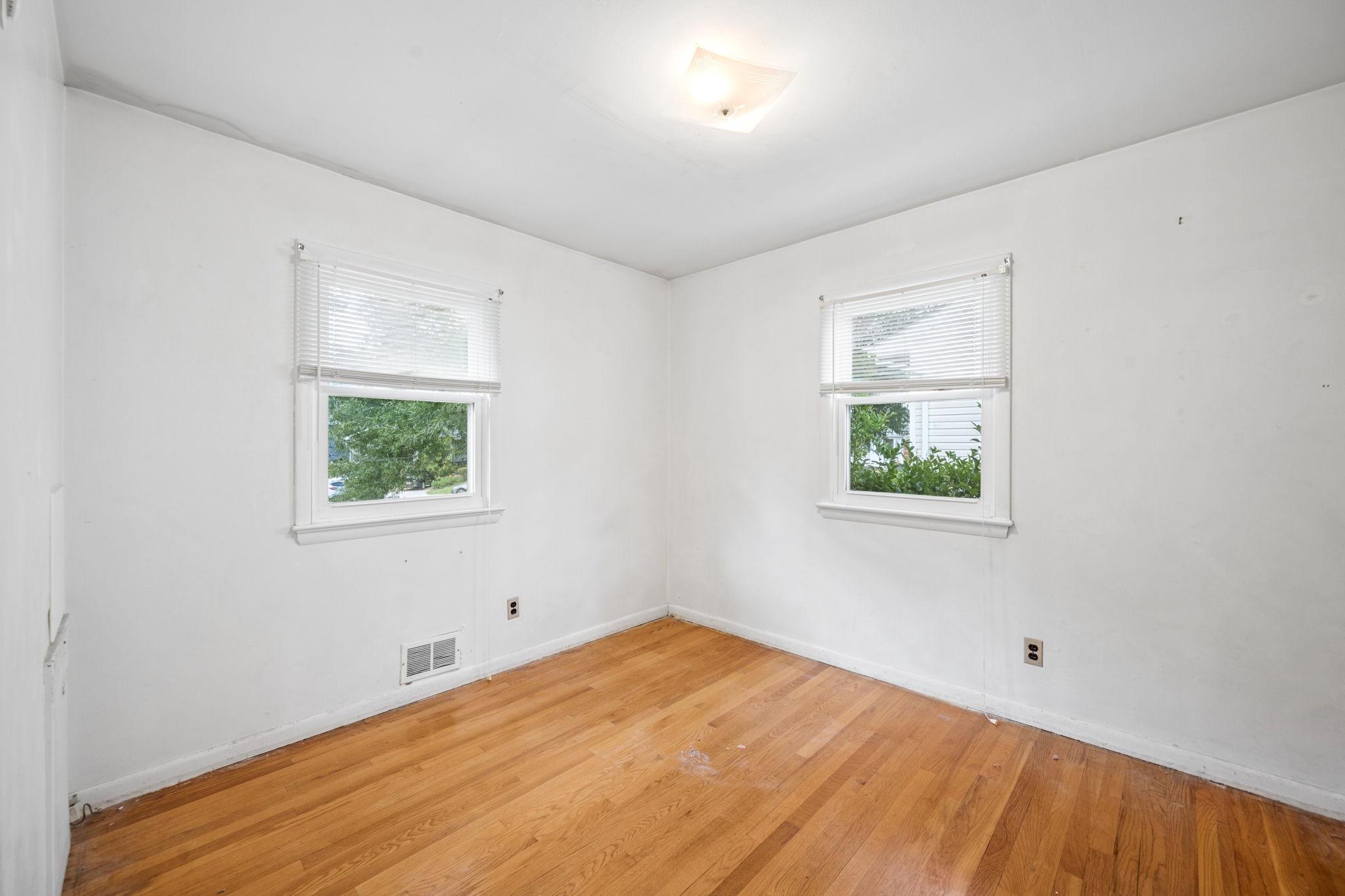 BERWYN HEIGHTS - Residential
