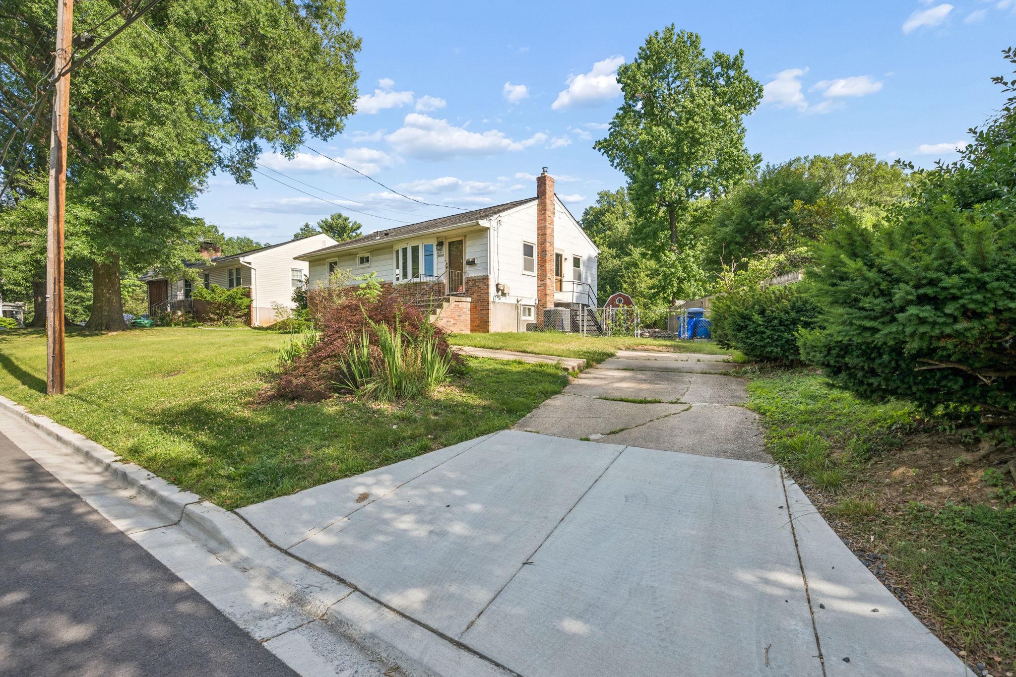BERWYN HEIGHTS - Residential