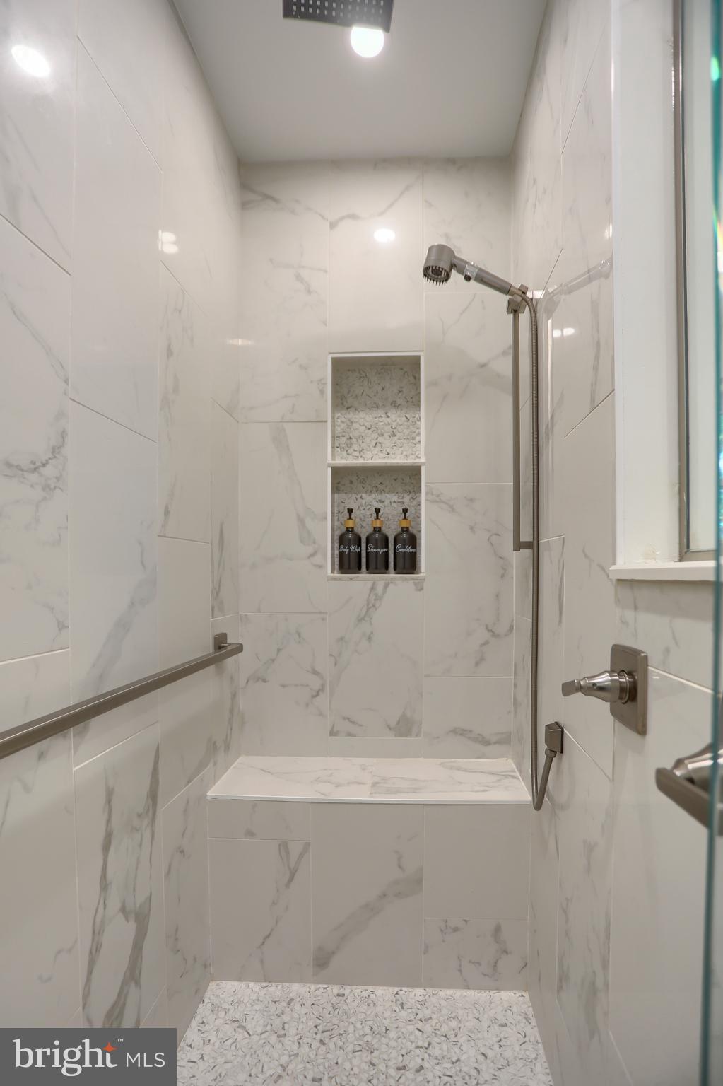 OCTORARO LAKES - Residential