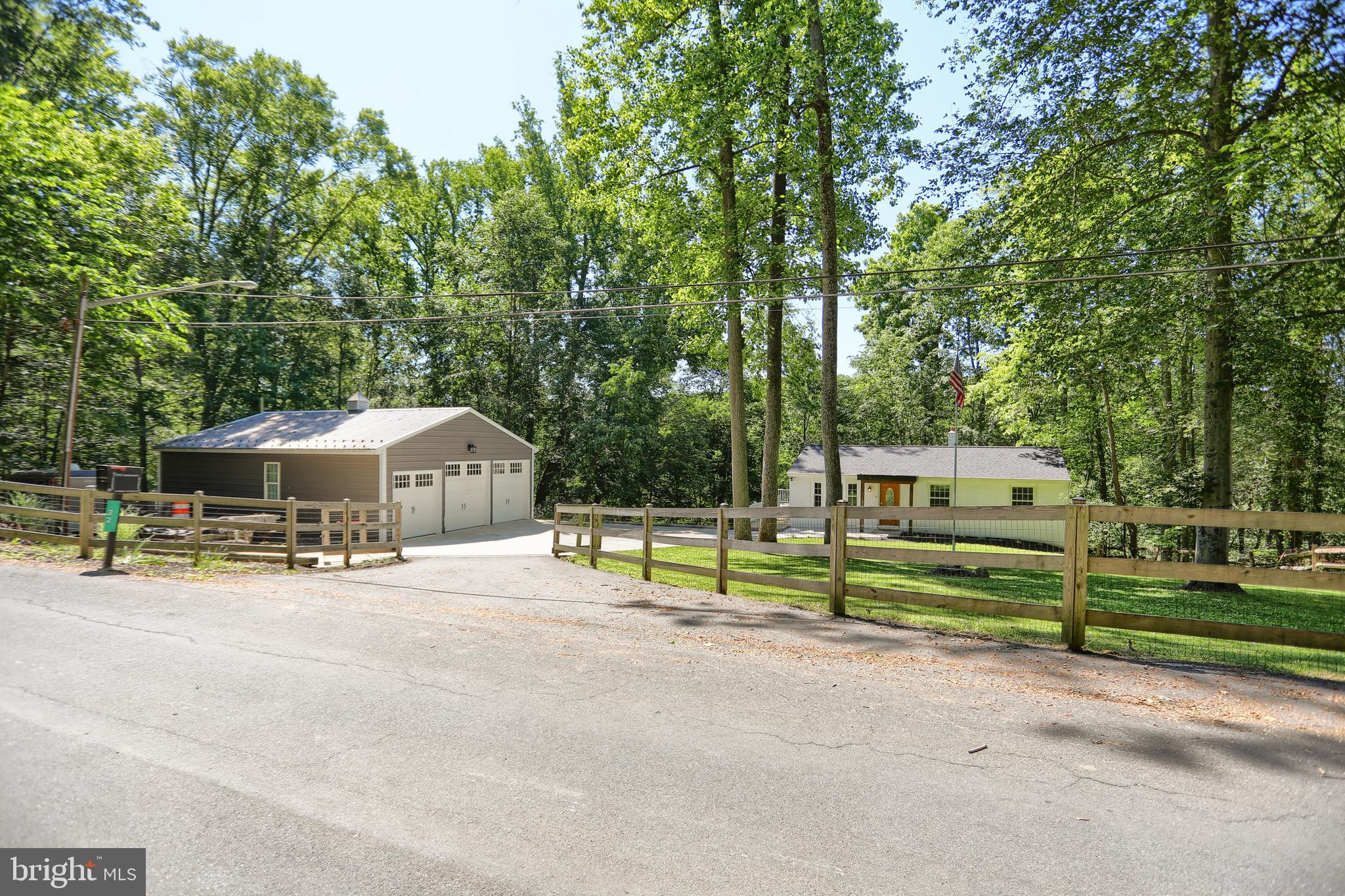 OCTORARO LAKES - Residential