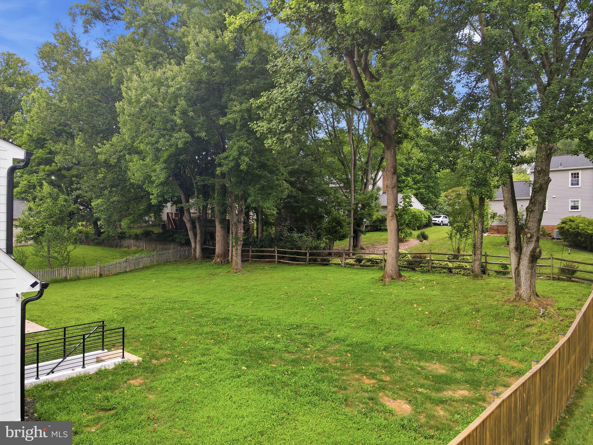 NORBECK ESTATES - Residential