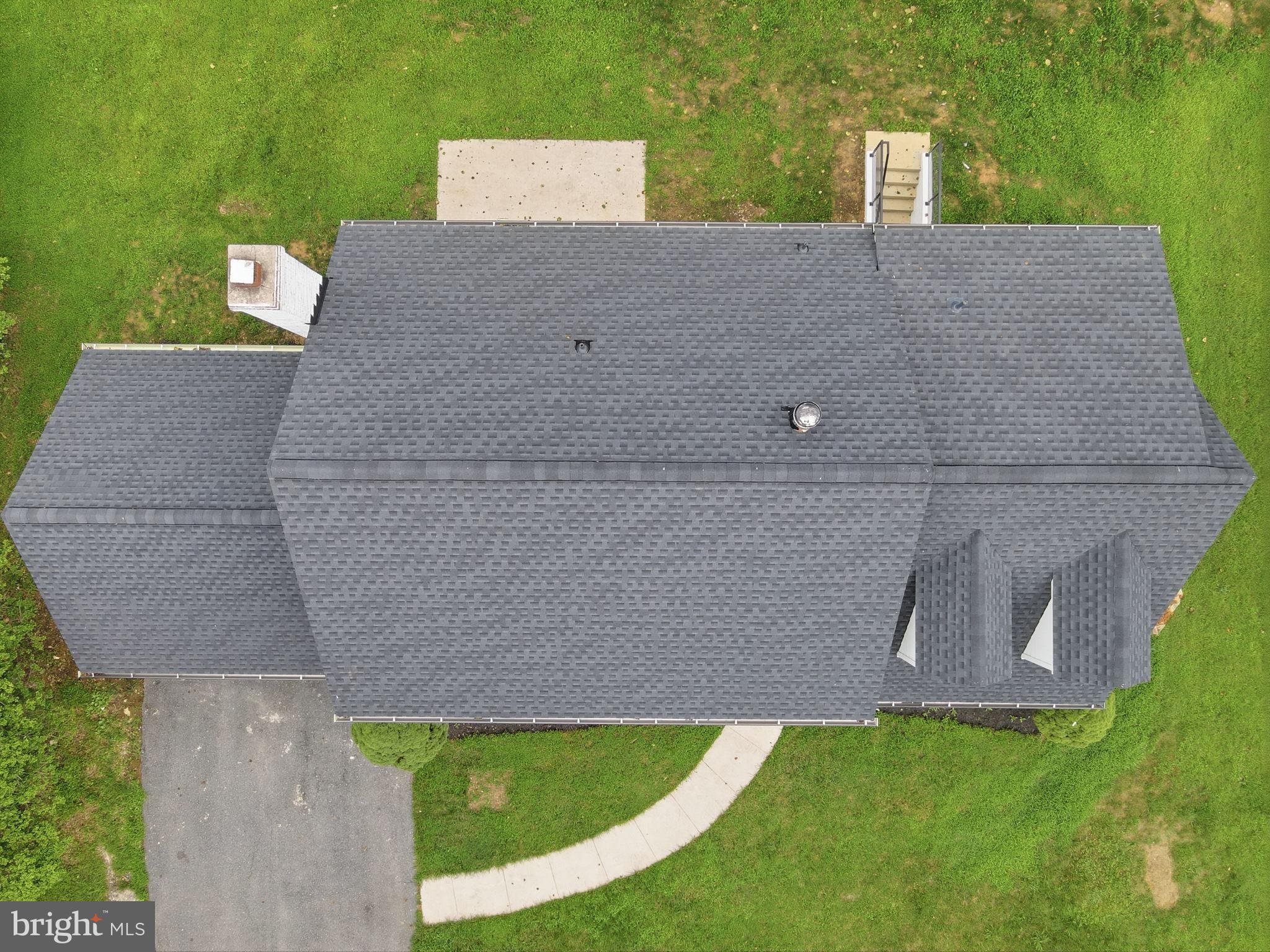 NORBECK ESTATES - Residential
