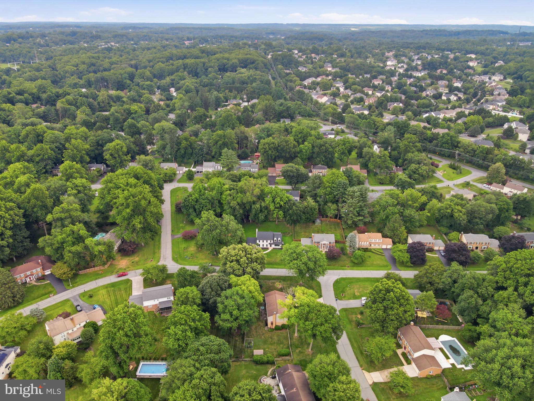 NORBECK ESTATES - Residential