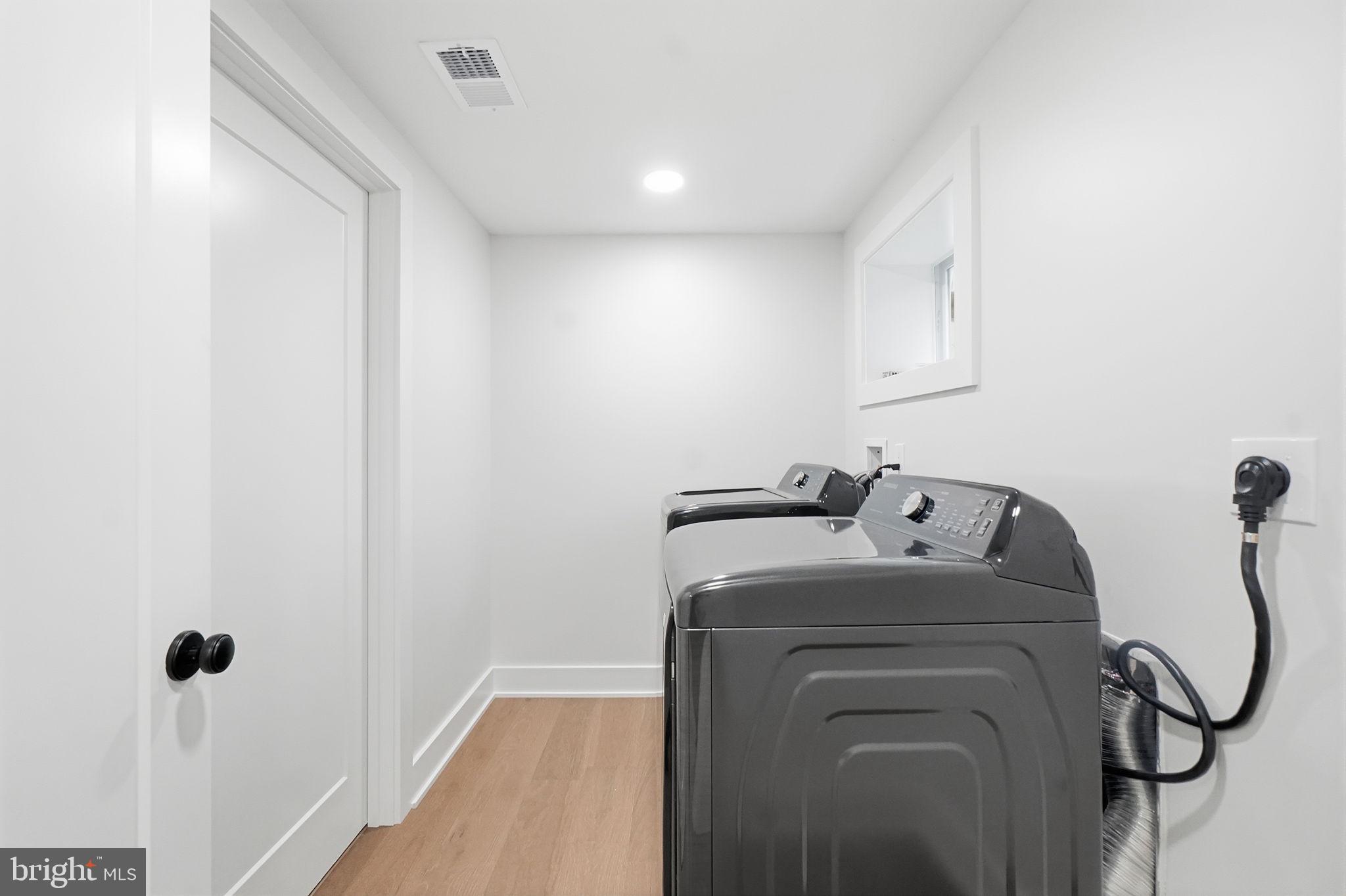 NORBECK ESTATES - Residential