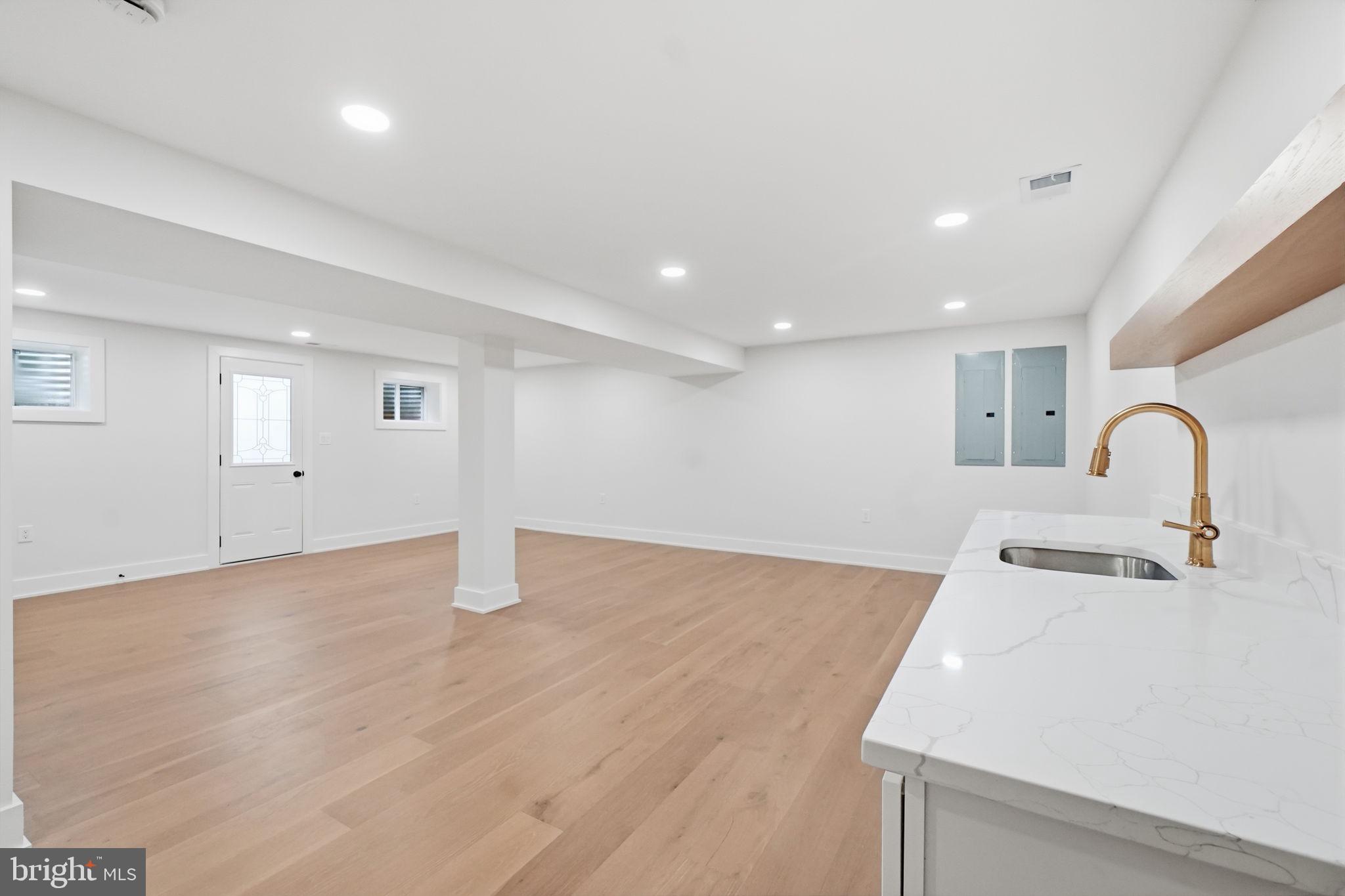 NORBECK ESTATES - Residential