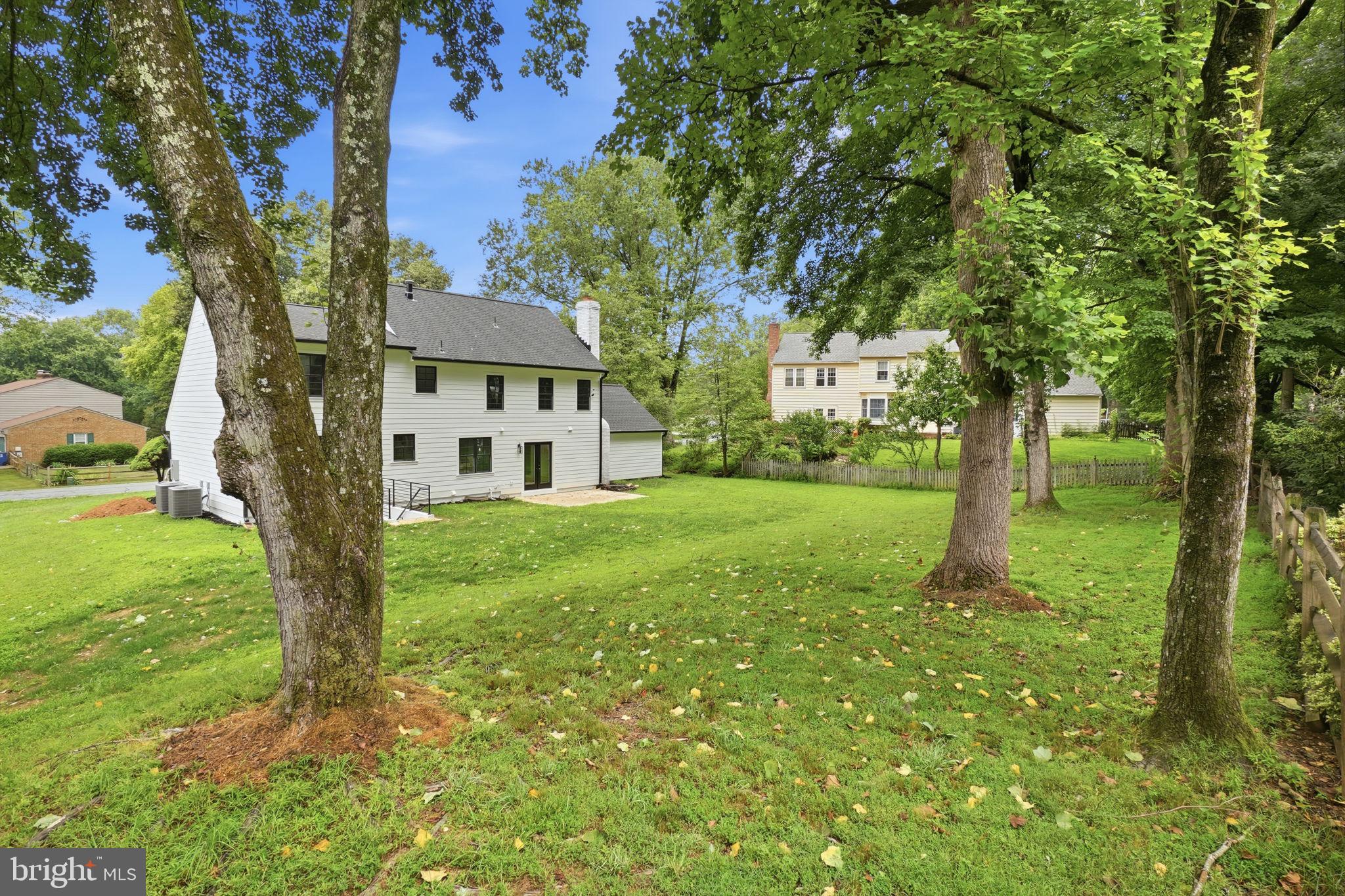 NORBECK ESTATES - Residential