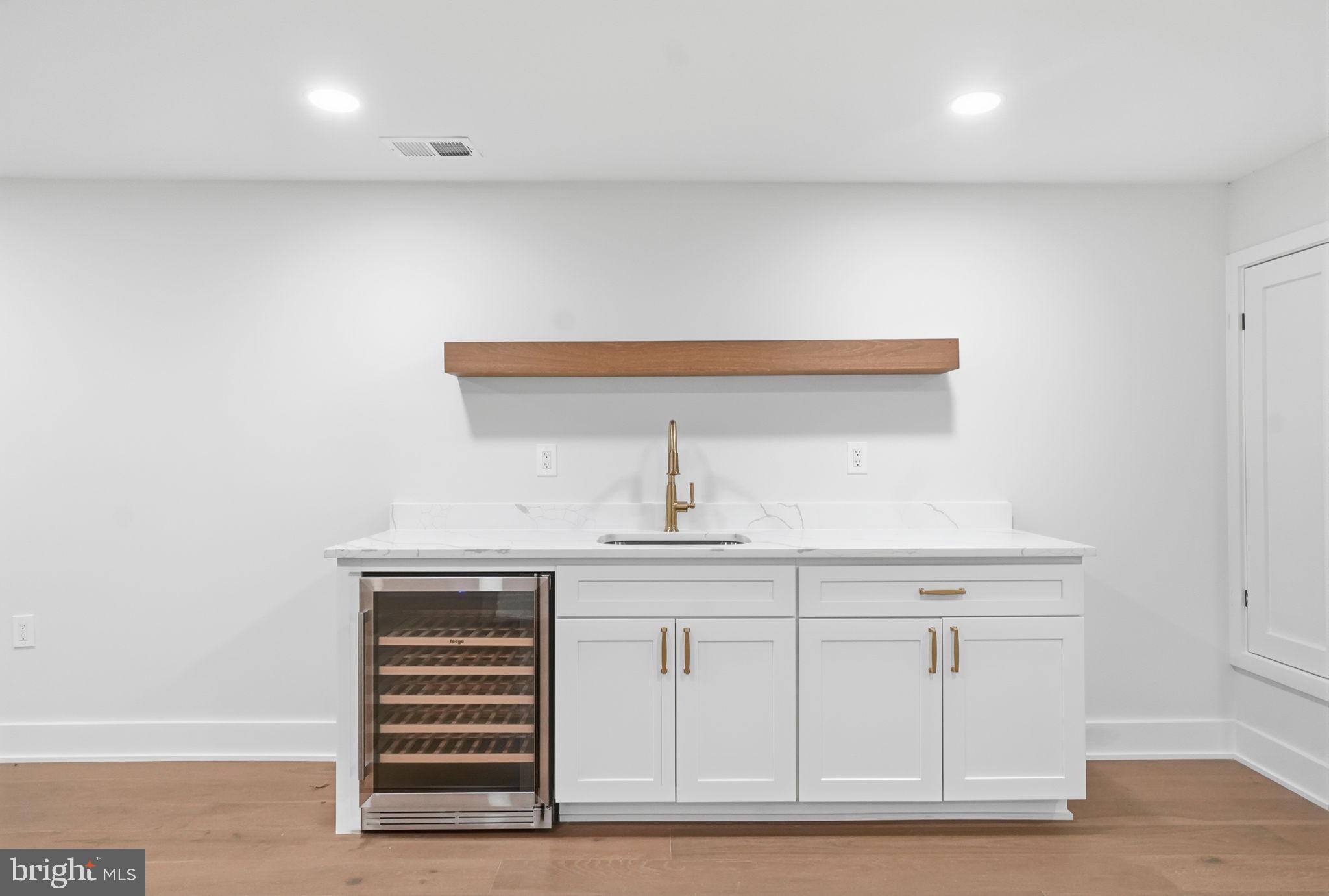 NORBECK ESTATES - Residential
