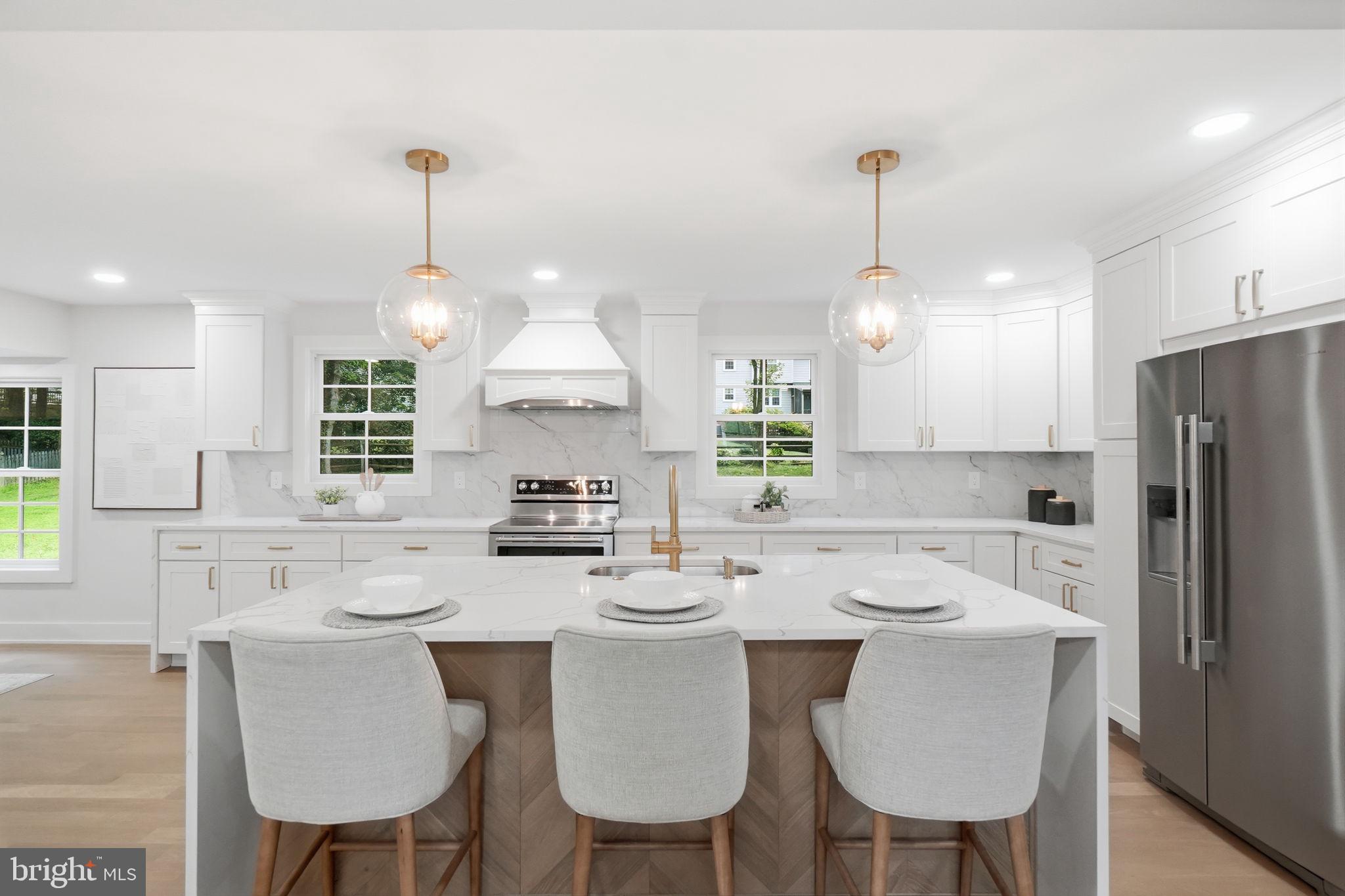 NORBECK ESTATES - Residential