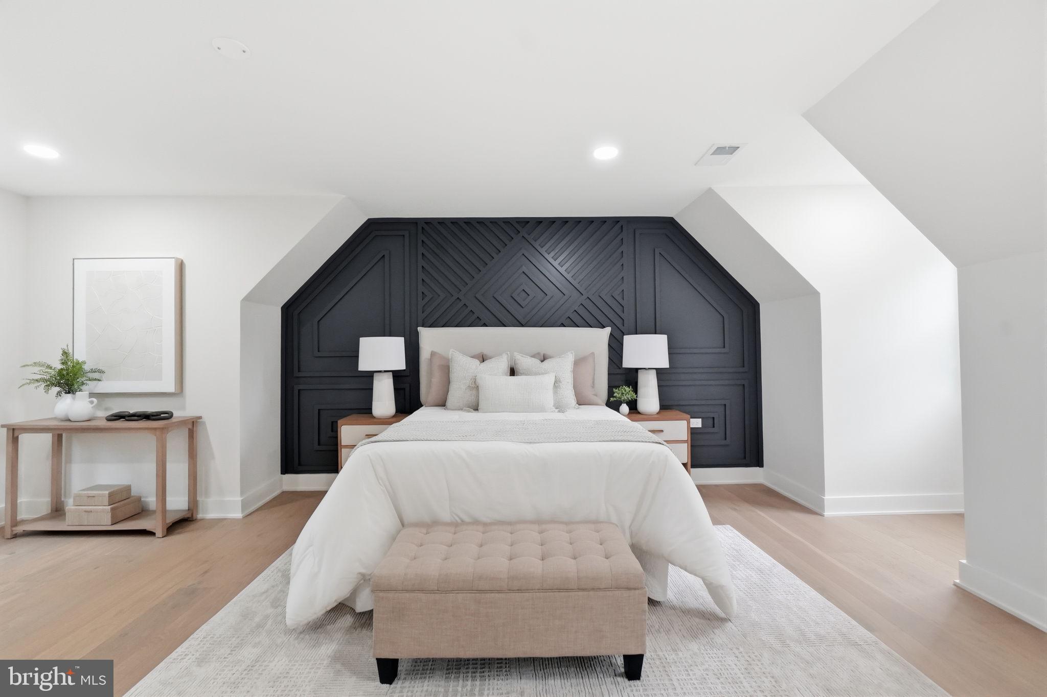 NORBECK ESTATES - Residential