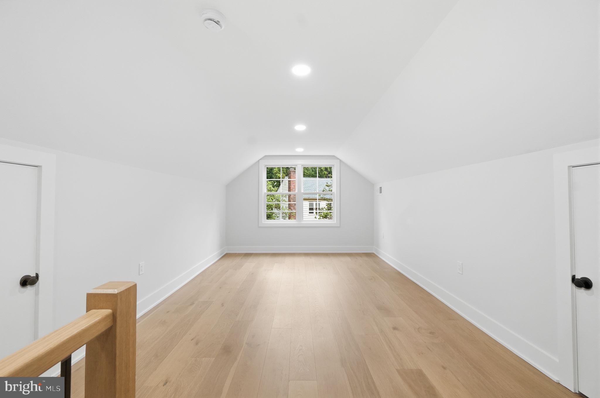 NORBECK ESTATES - Residential
