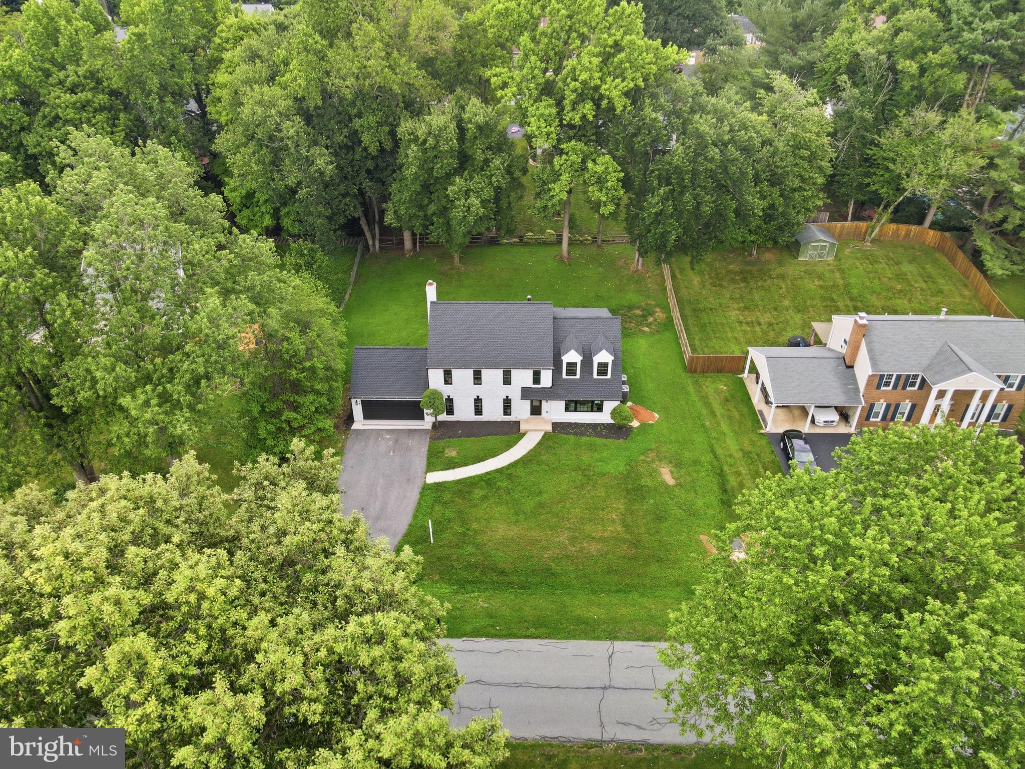 NORBECK ESTATES - Residential