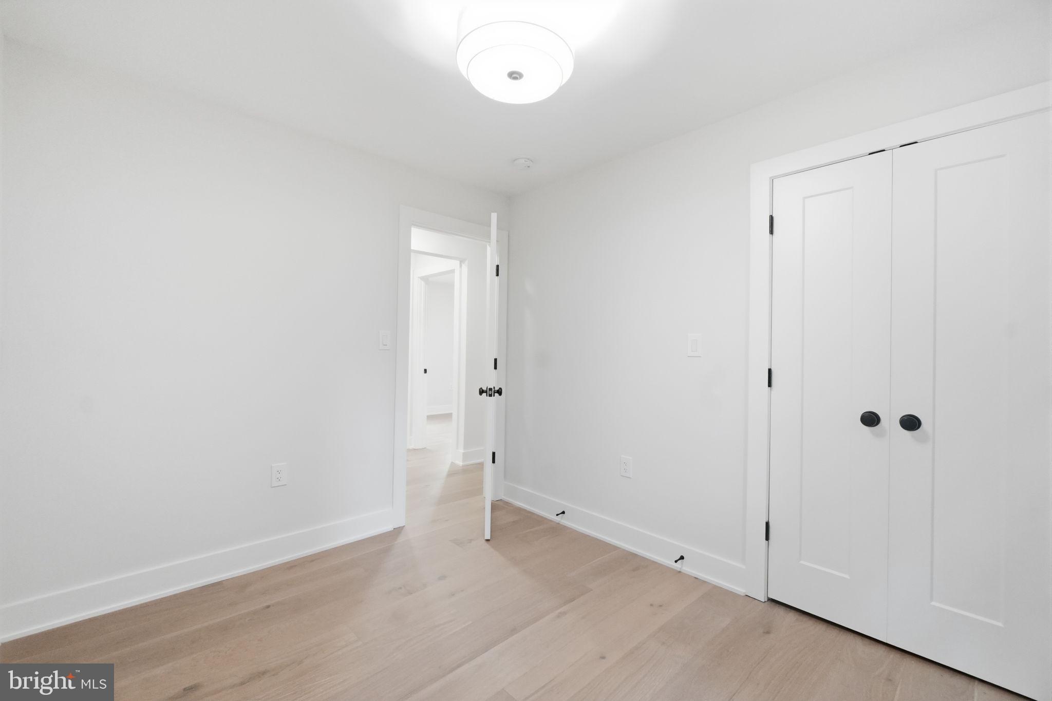 NORBECK ESTATES - Residential