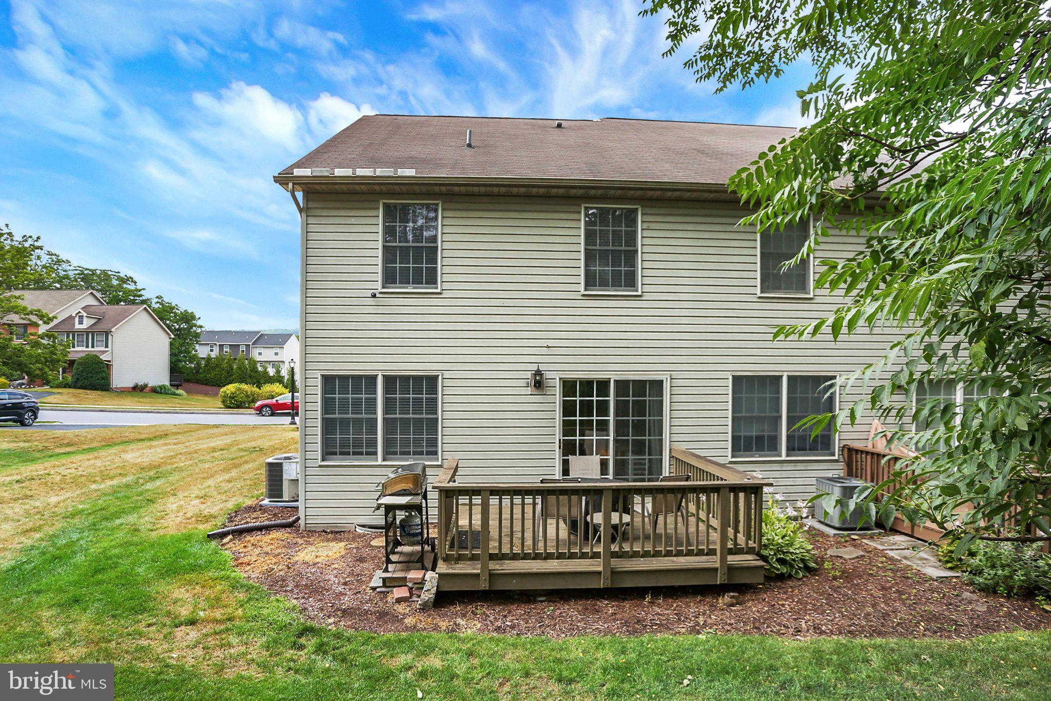 WHELAN CROSSING - Residential