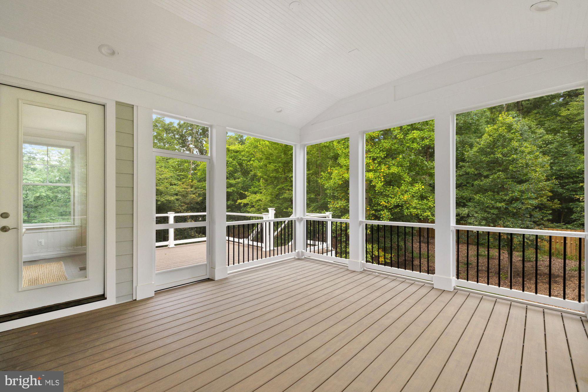 WEST VIENNA WOODS - Residential