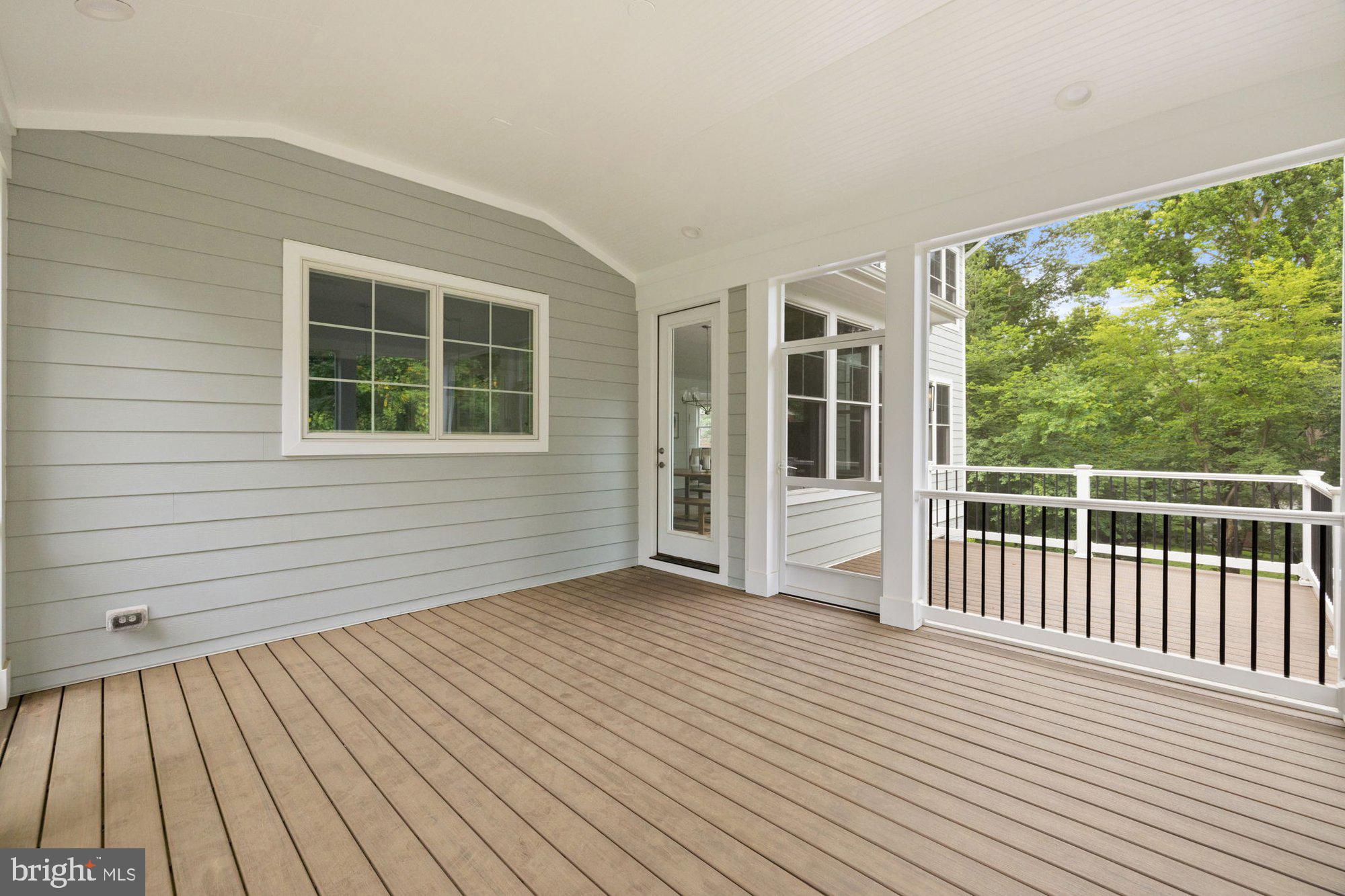 WEST VIENNA WOODS - Residential