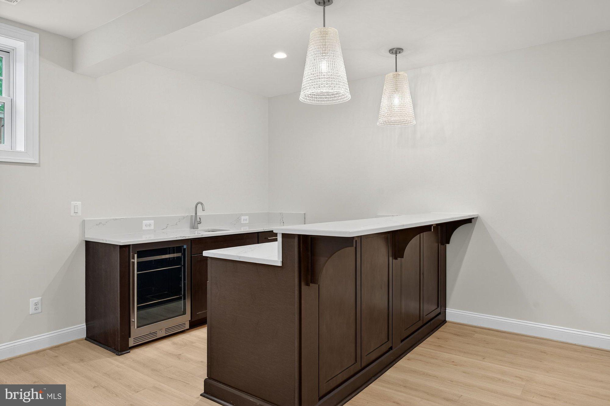 WEST VIENNA WOODS - Residential