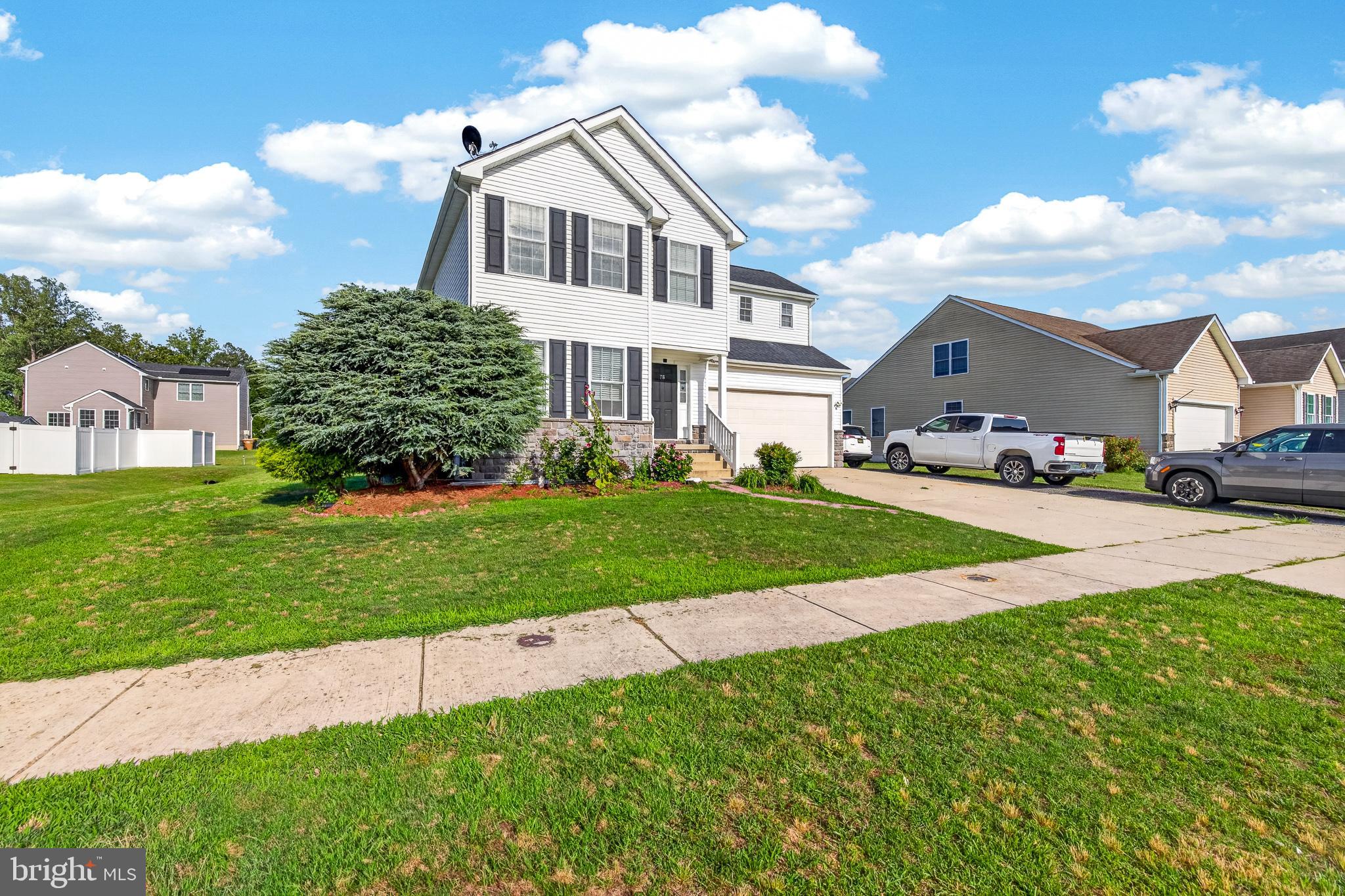 LIGHTHOUSE ESTATES - Residential