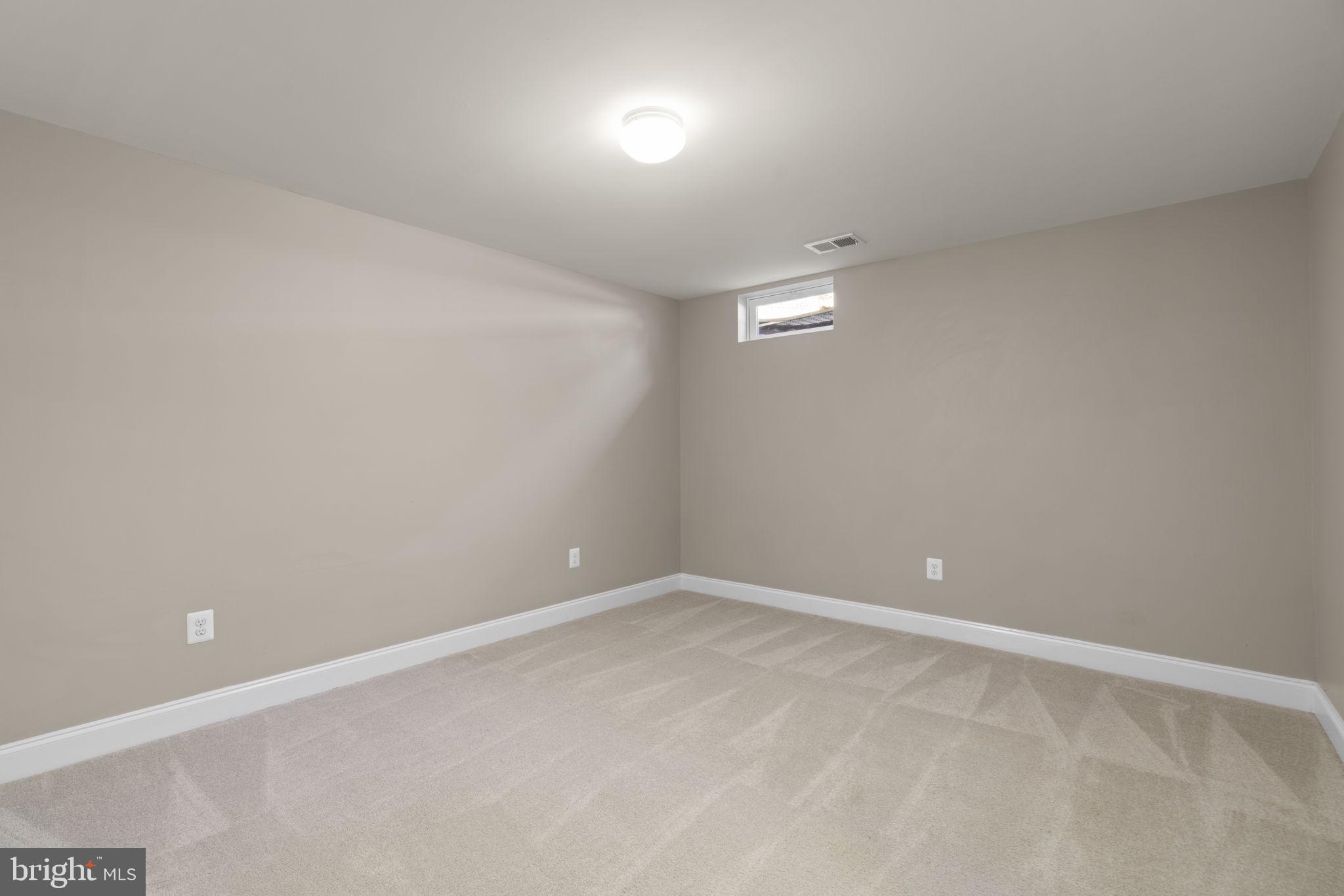 MAPLE CLIFFE - Residential