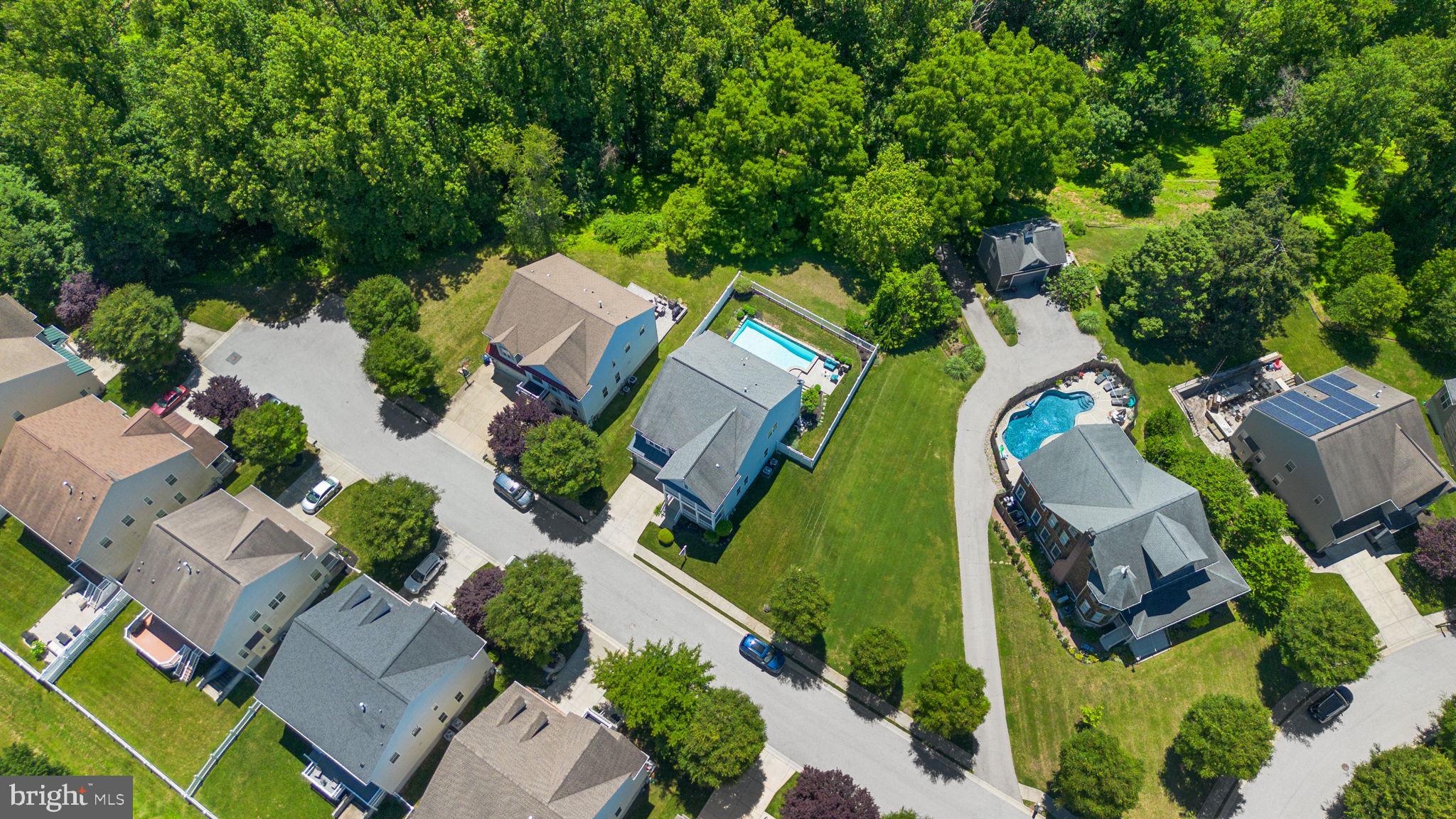 MAPLE CLIFFE - Residential