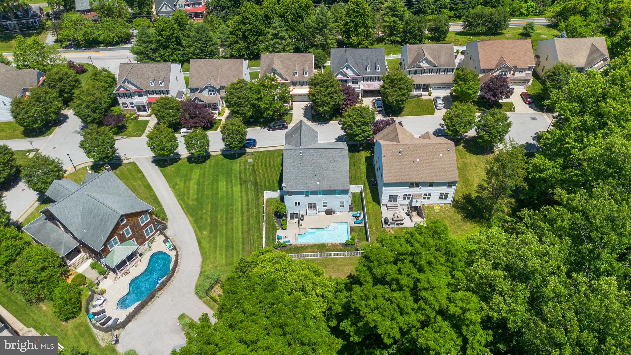 MAPLE CLIFFE - Residential