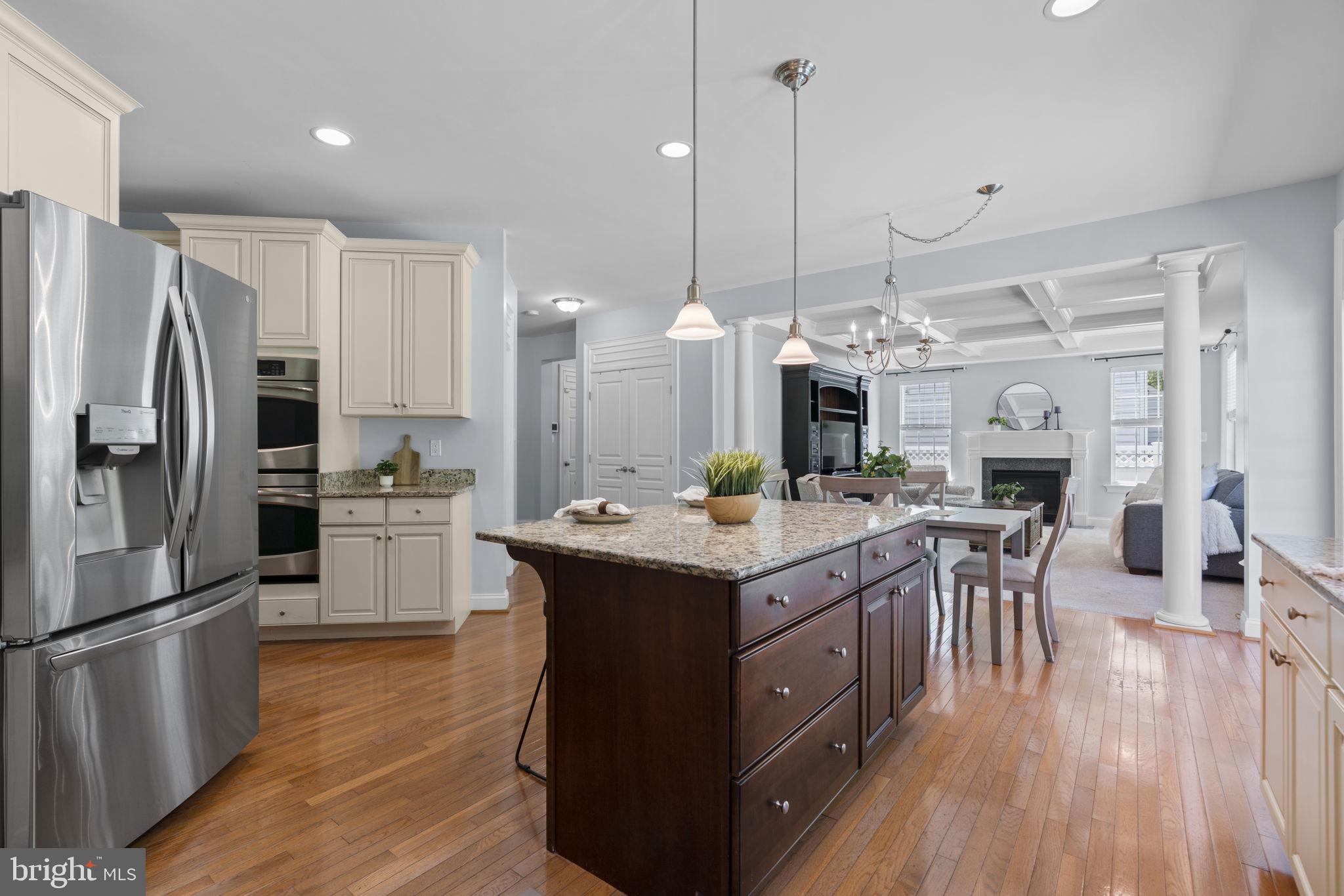 MAPLE CLIFFE - Residential
