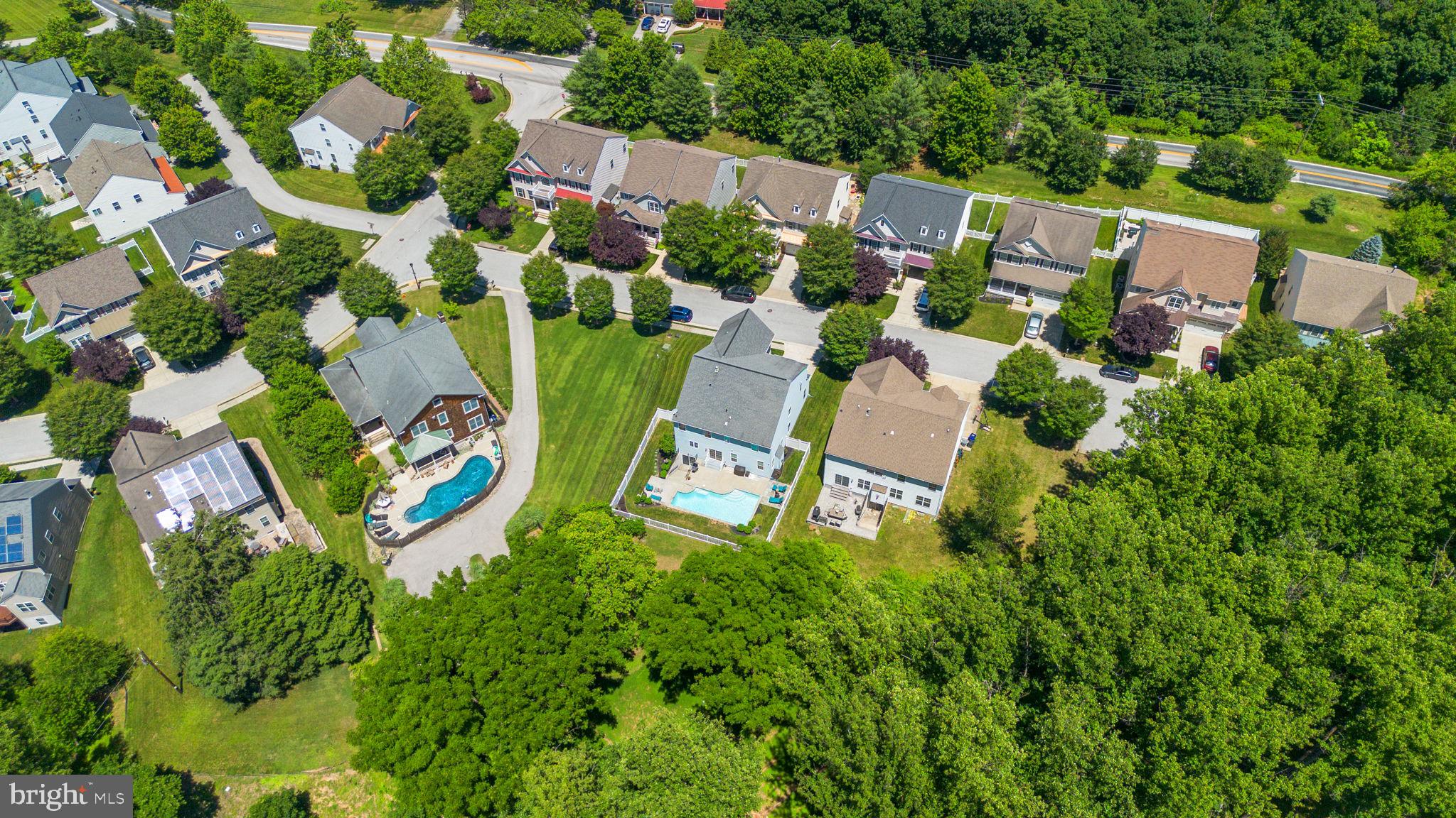 MAPLE CLIFFE - Residential