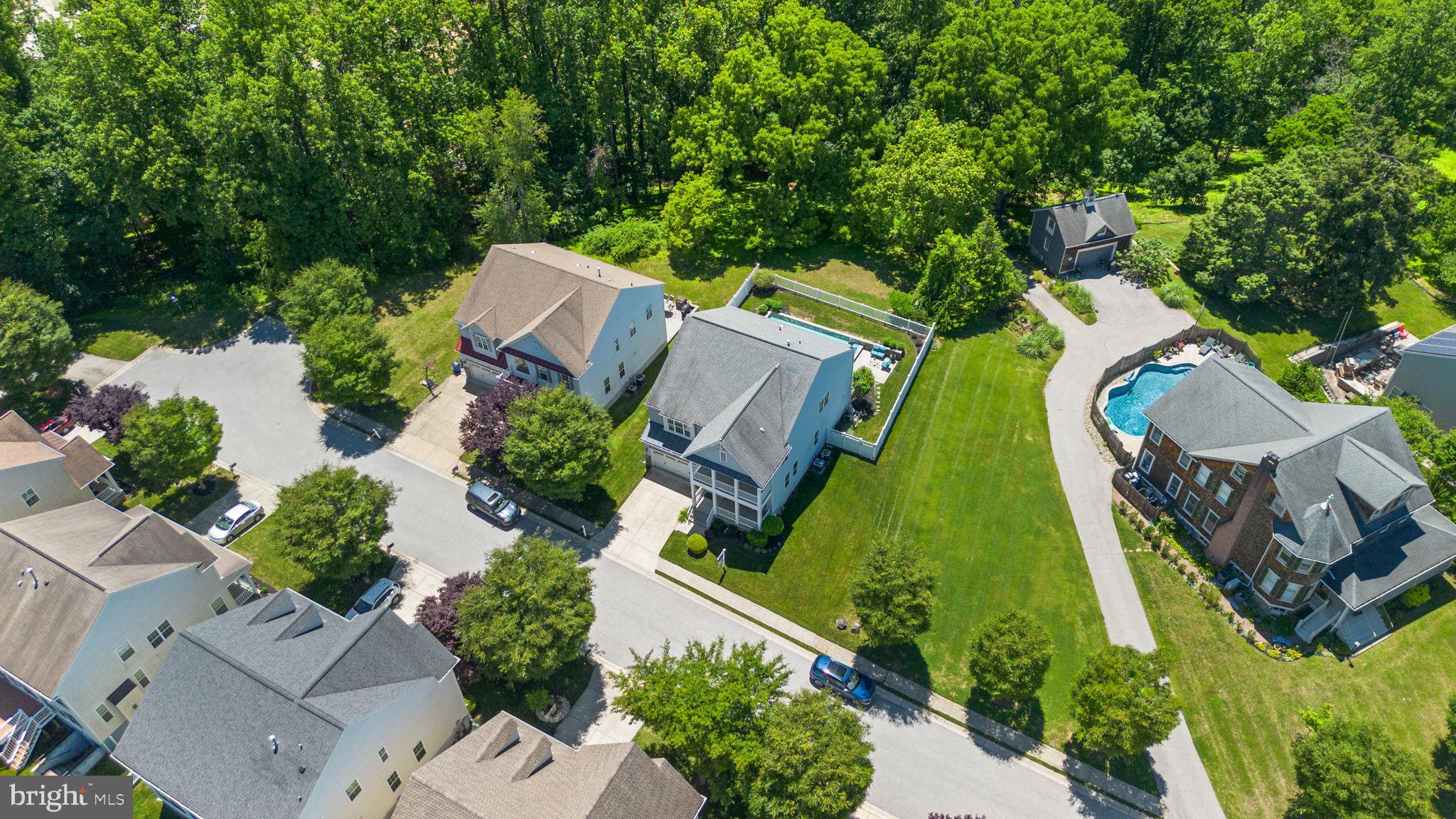 MAPLE CLIFFE - Residential