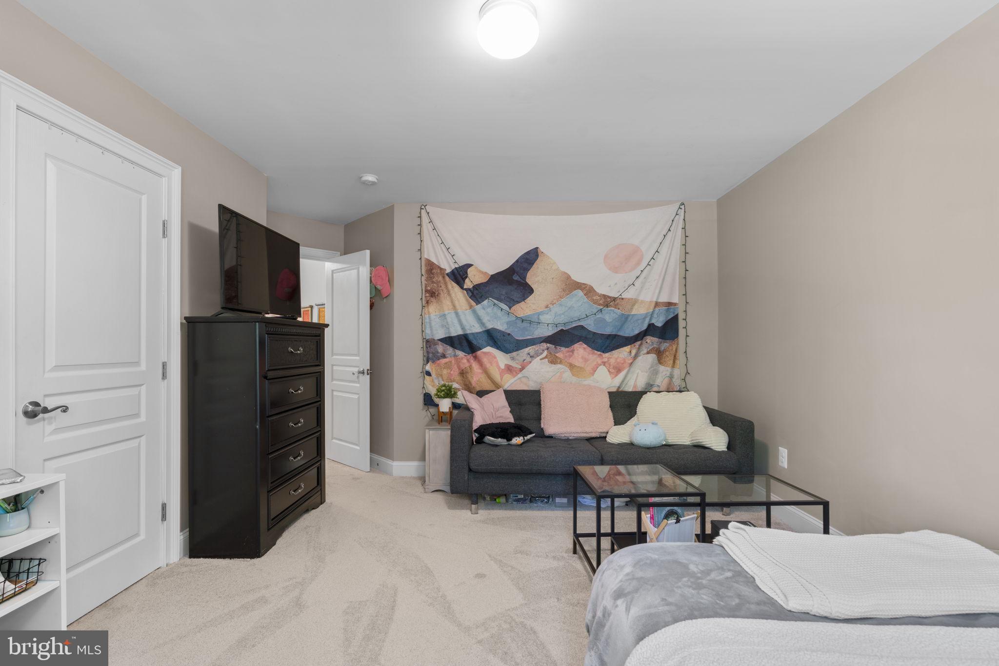 MAPLE CLIFFE - Residential