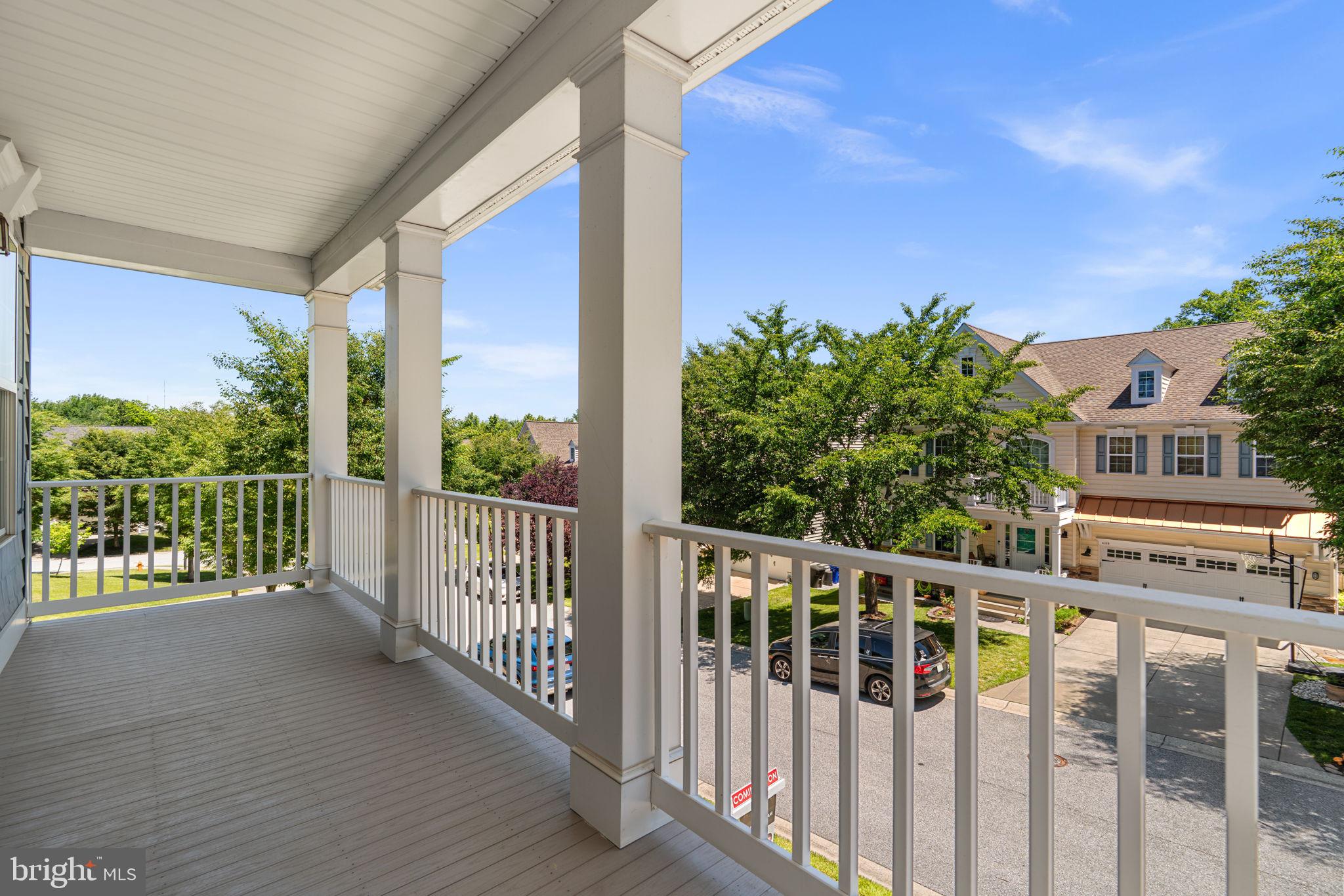 MAPLE CLIFFE - Residential