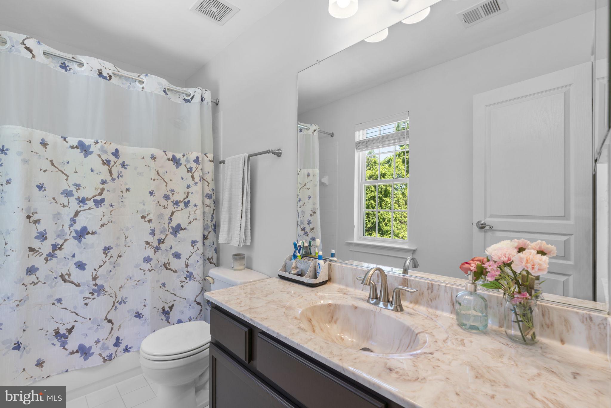 MAPLE CLIFFE - Residential