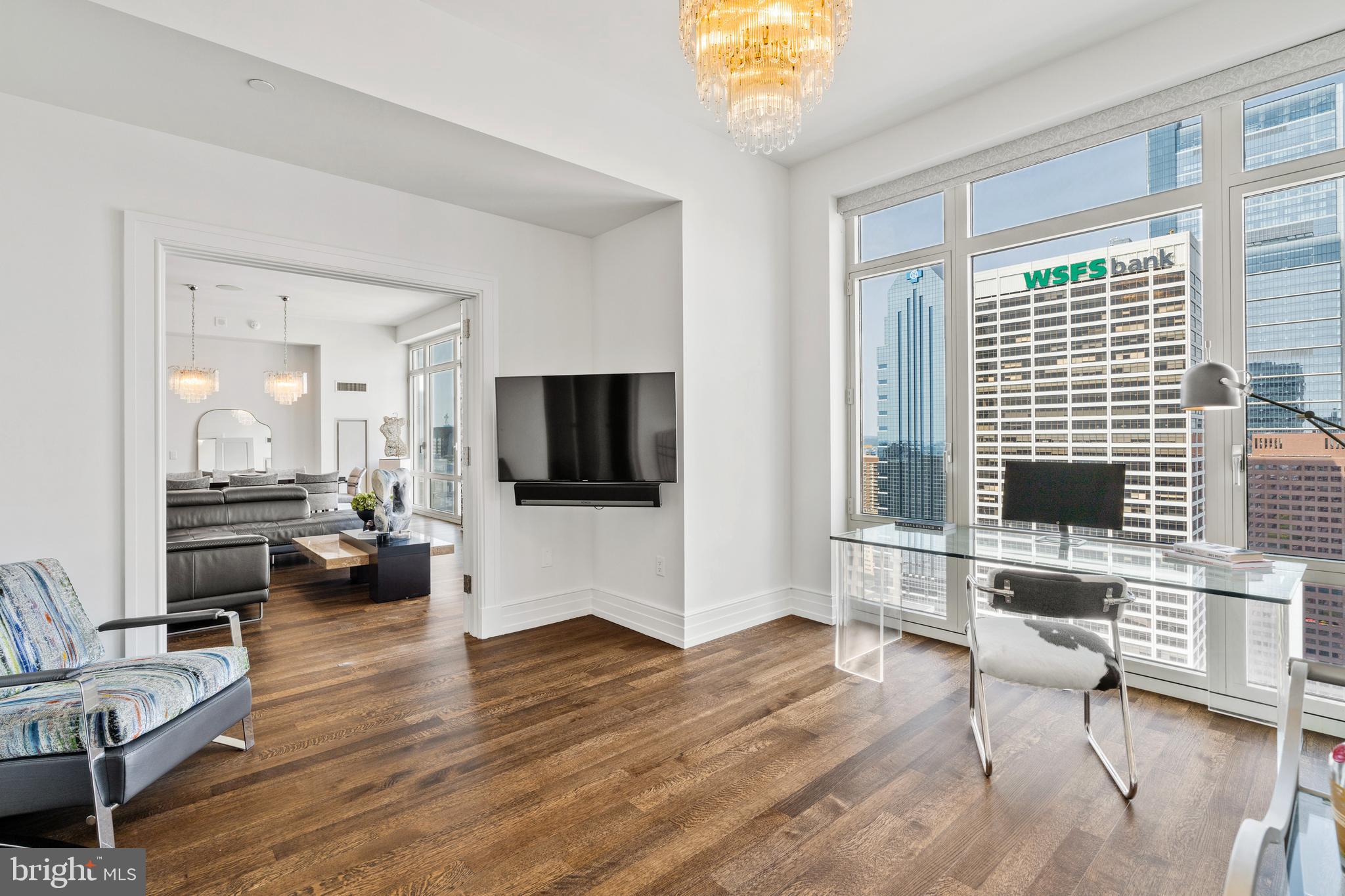 RITTENHOUSE SQUARE - Residential