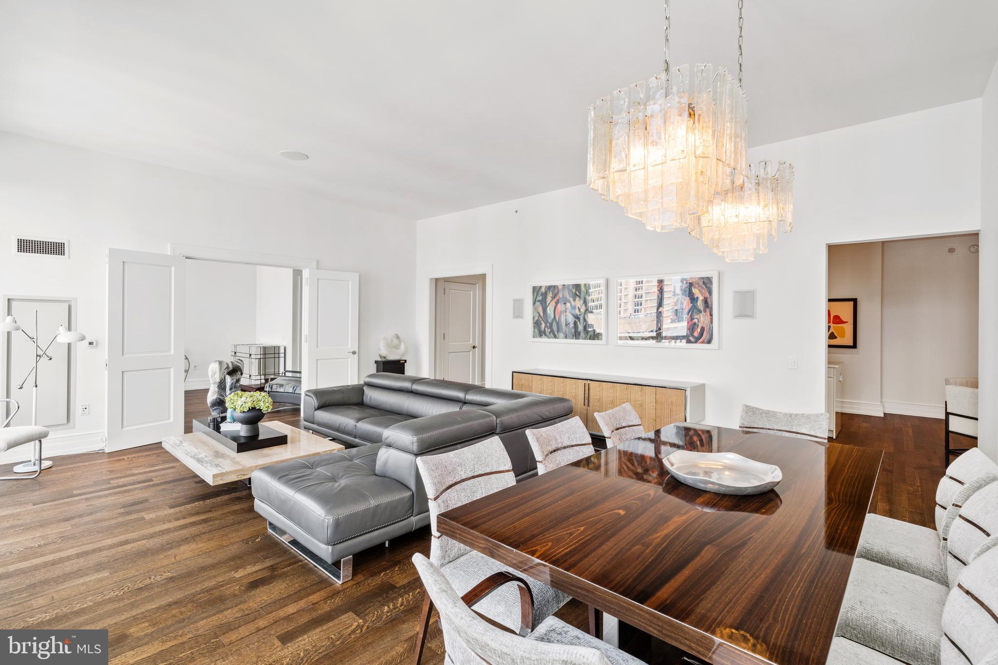RITTENHOUSE SQUARE - Residential