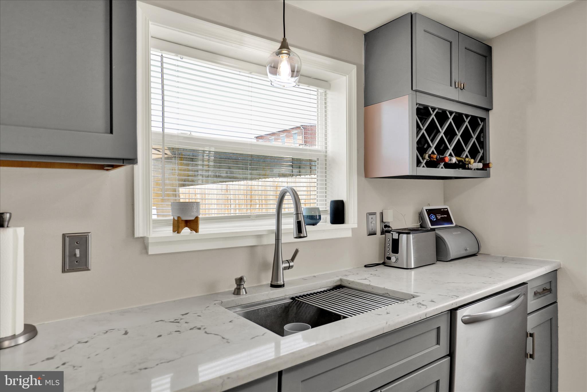 COLUMBIA - Residential