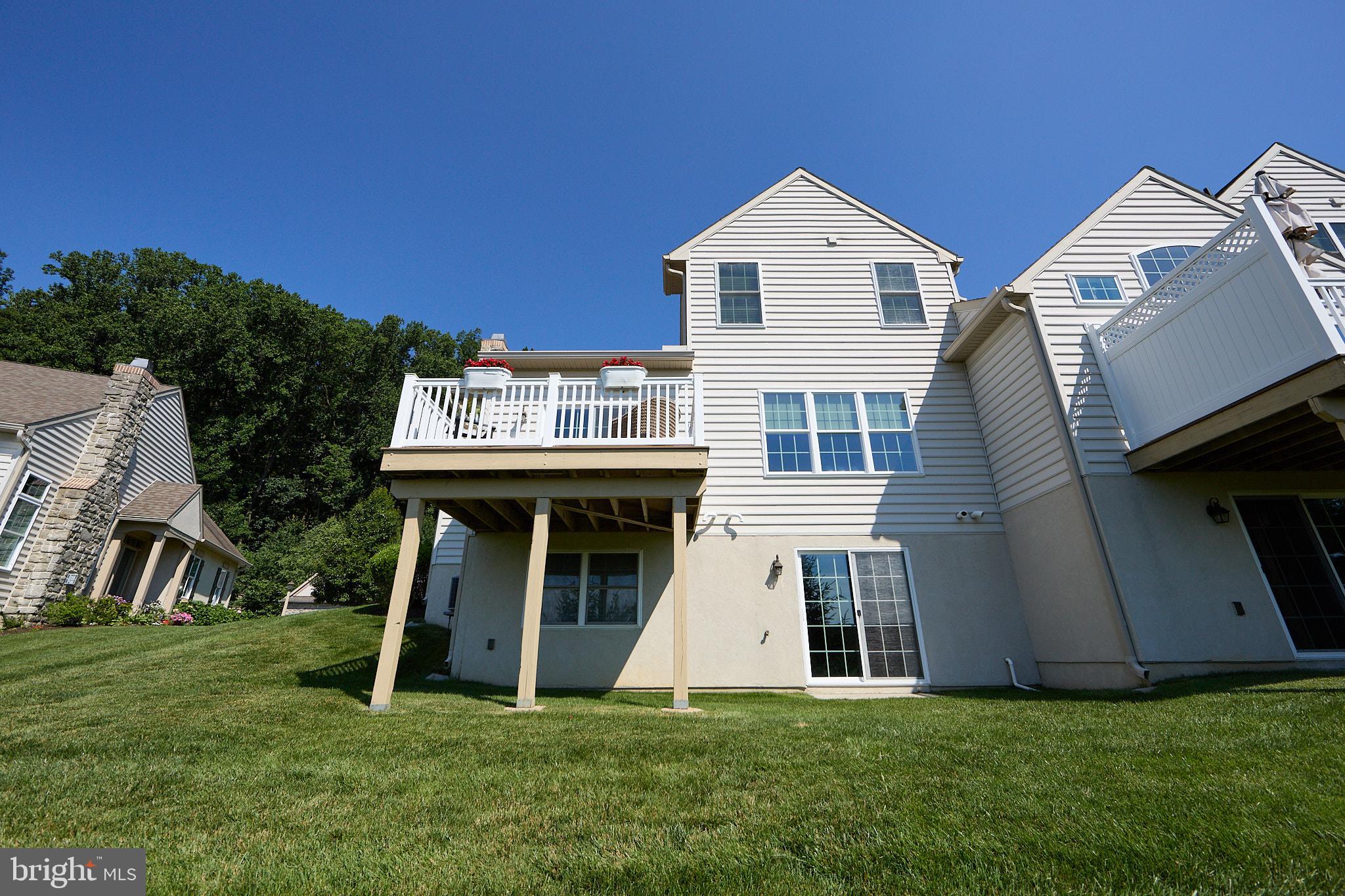 THE WOODS AT ROCK RAYMOND - Residential