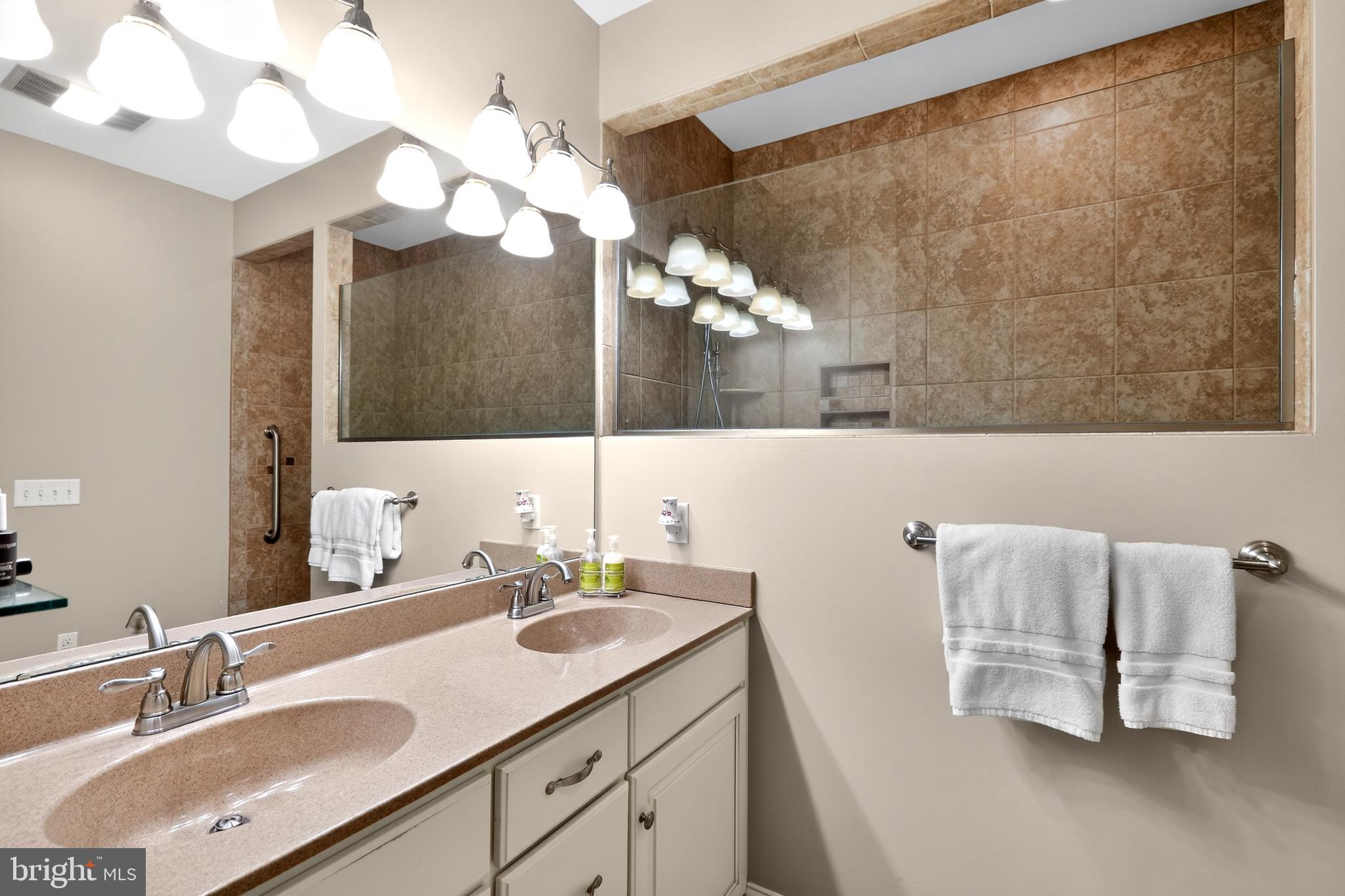 THE WOODS AT ROCK RAYMOND - Residential