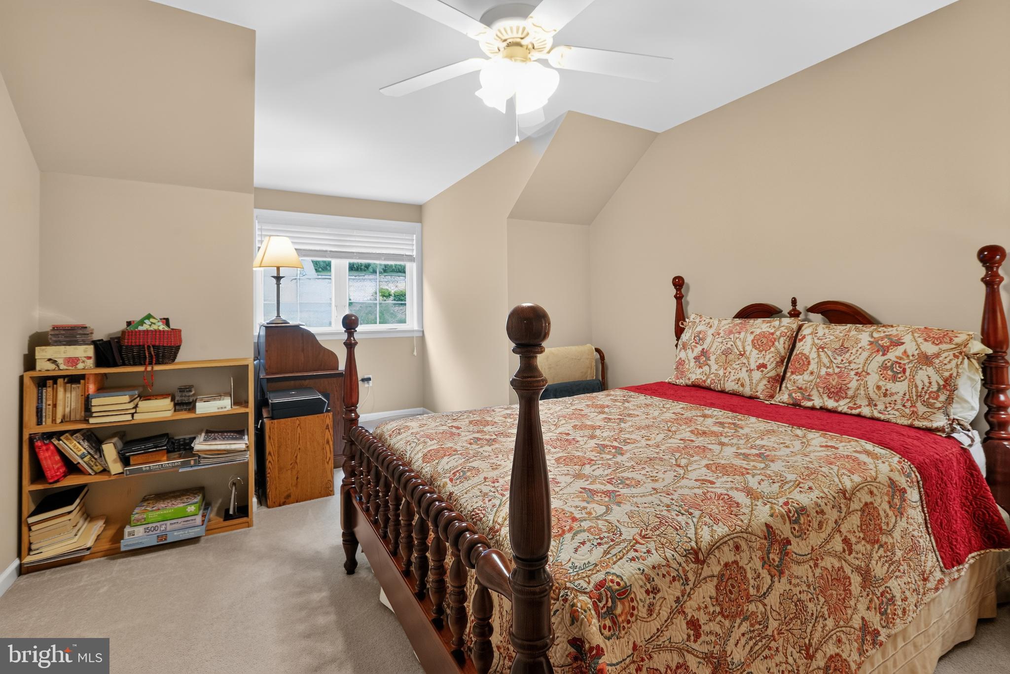 THE WOODS AT ROCK RAYMOND - Residential