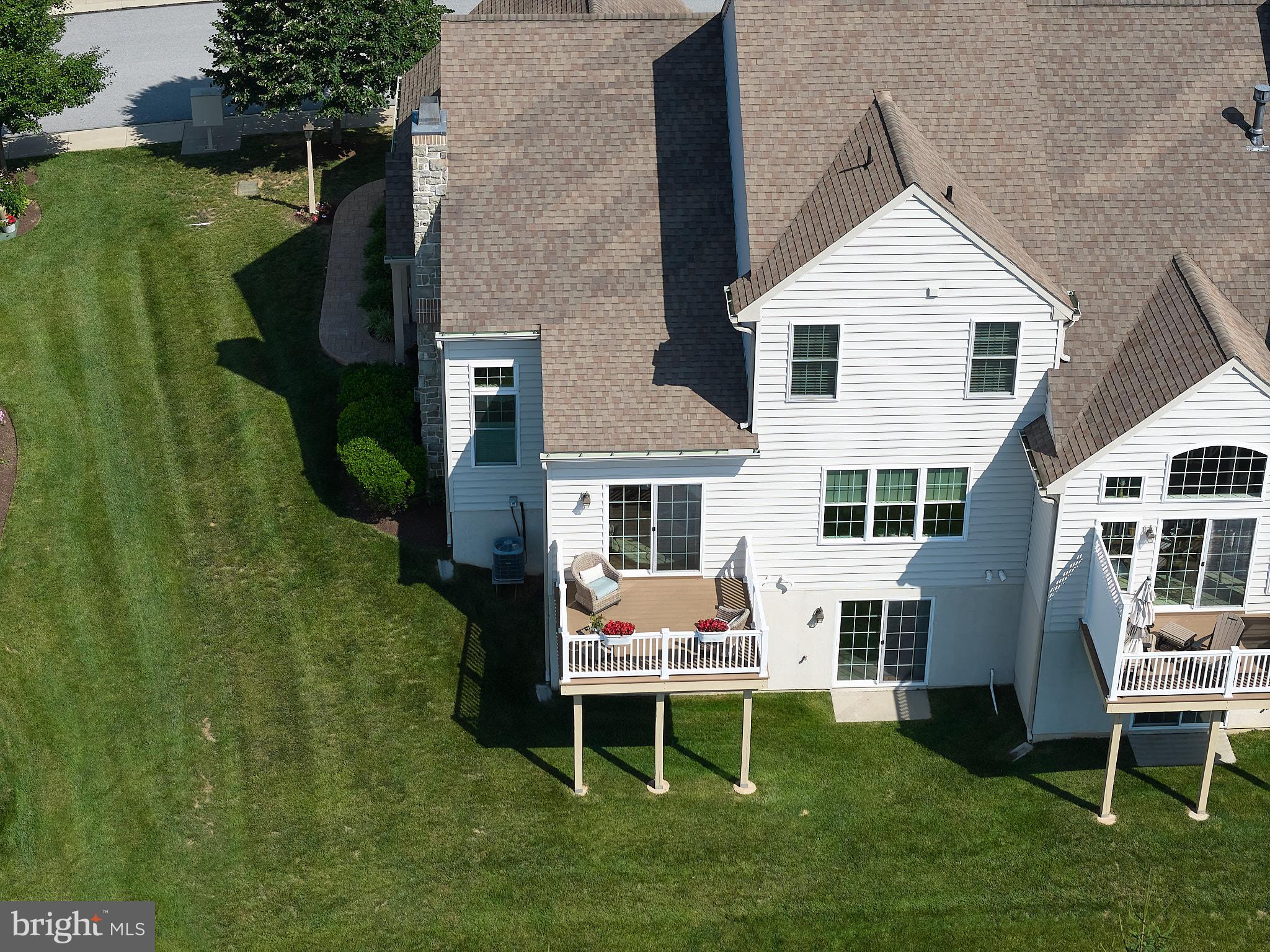 THE WOODS AT ROCK RAYMOND - Residential