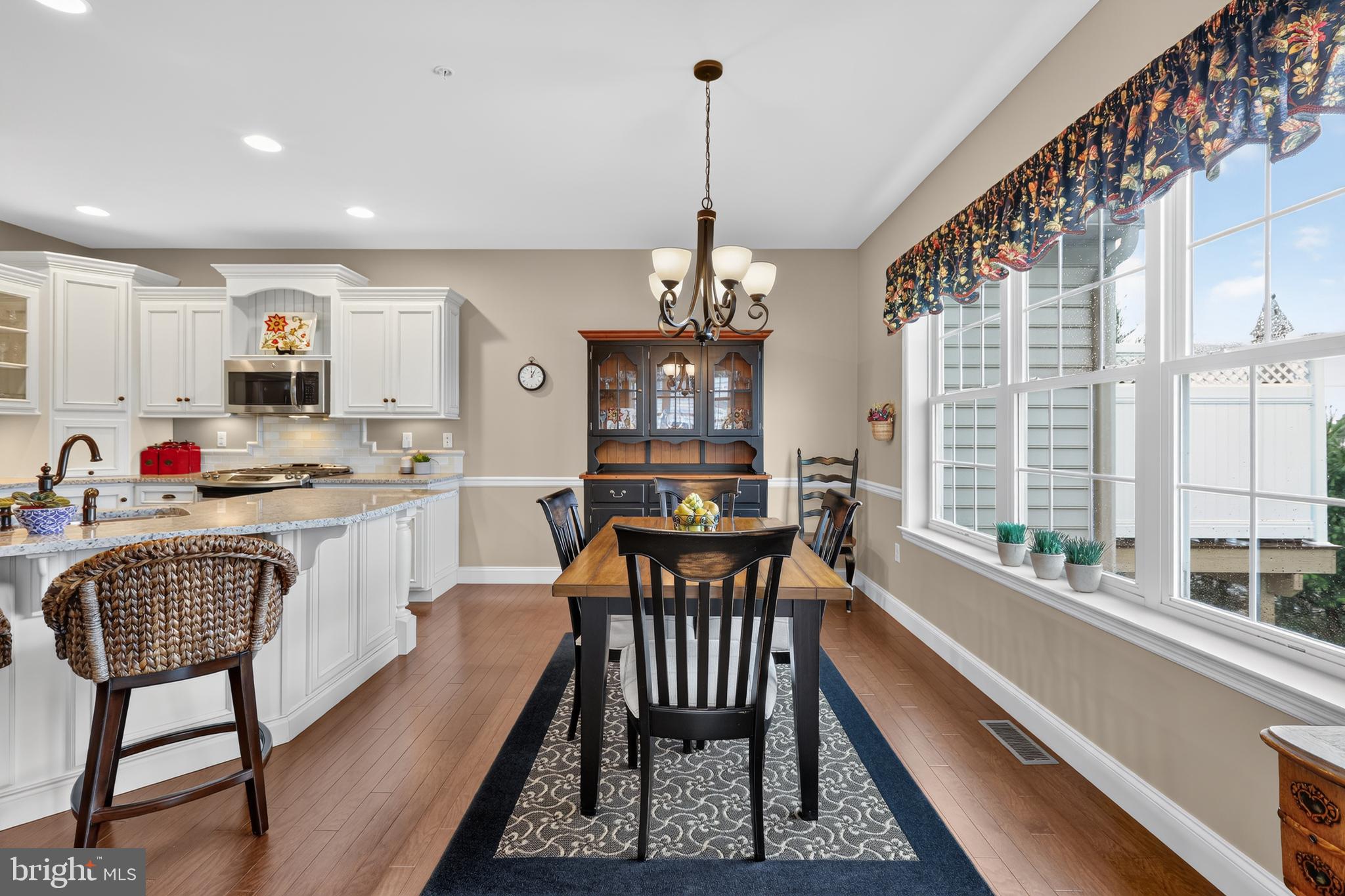 THE WOODS AT ROCK RAYMOND - Residential