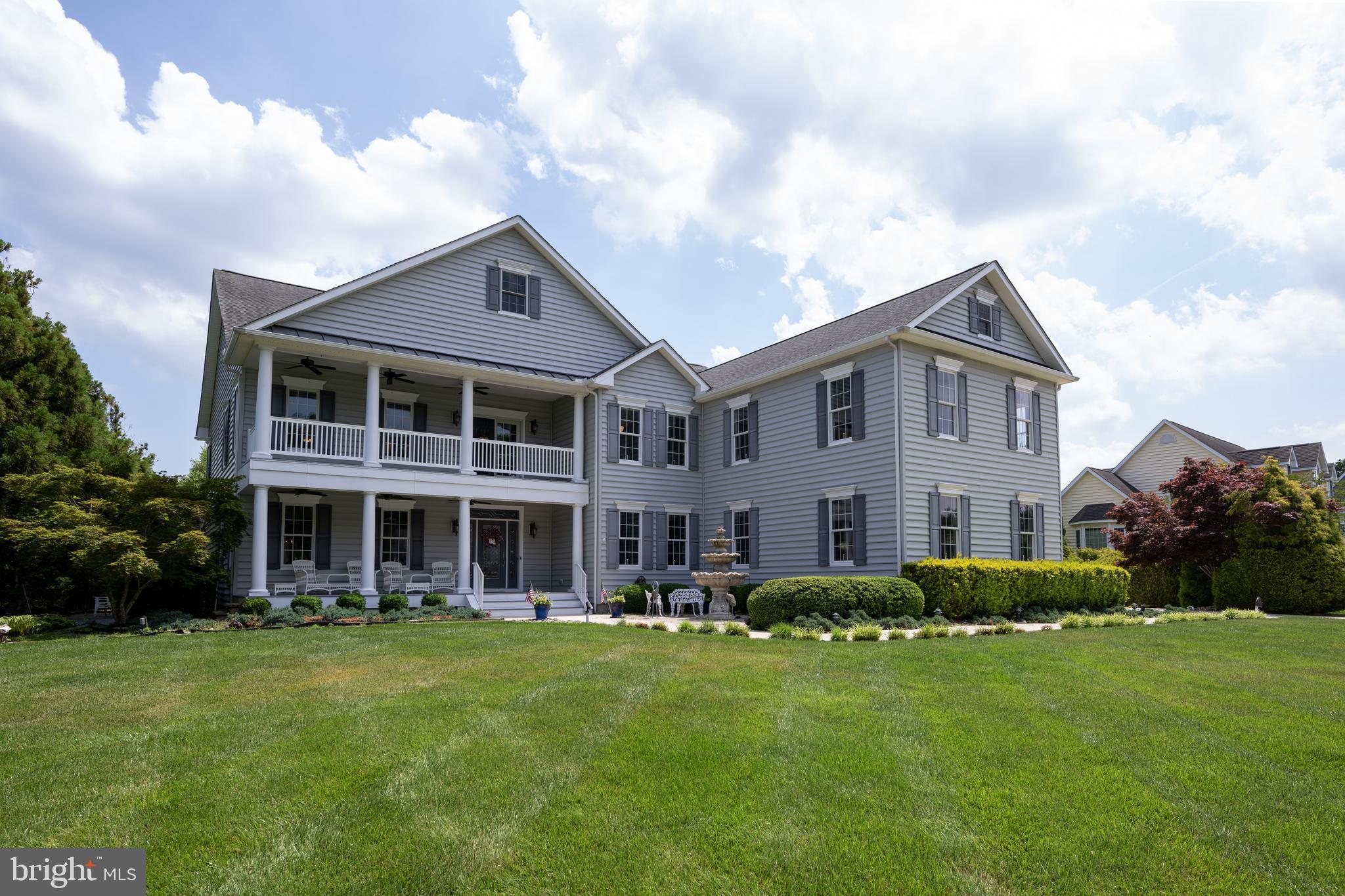 WOLFE POINTE - Residential