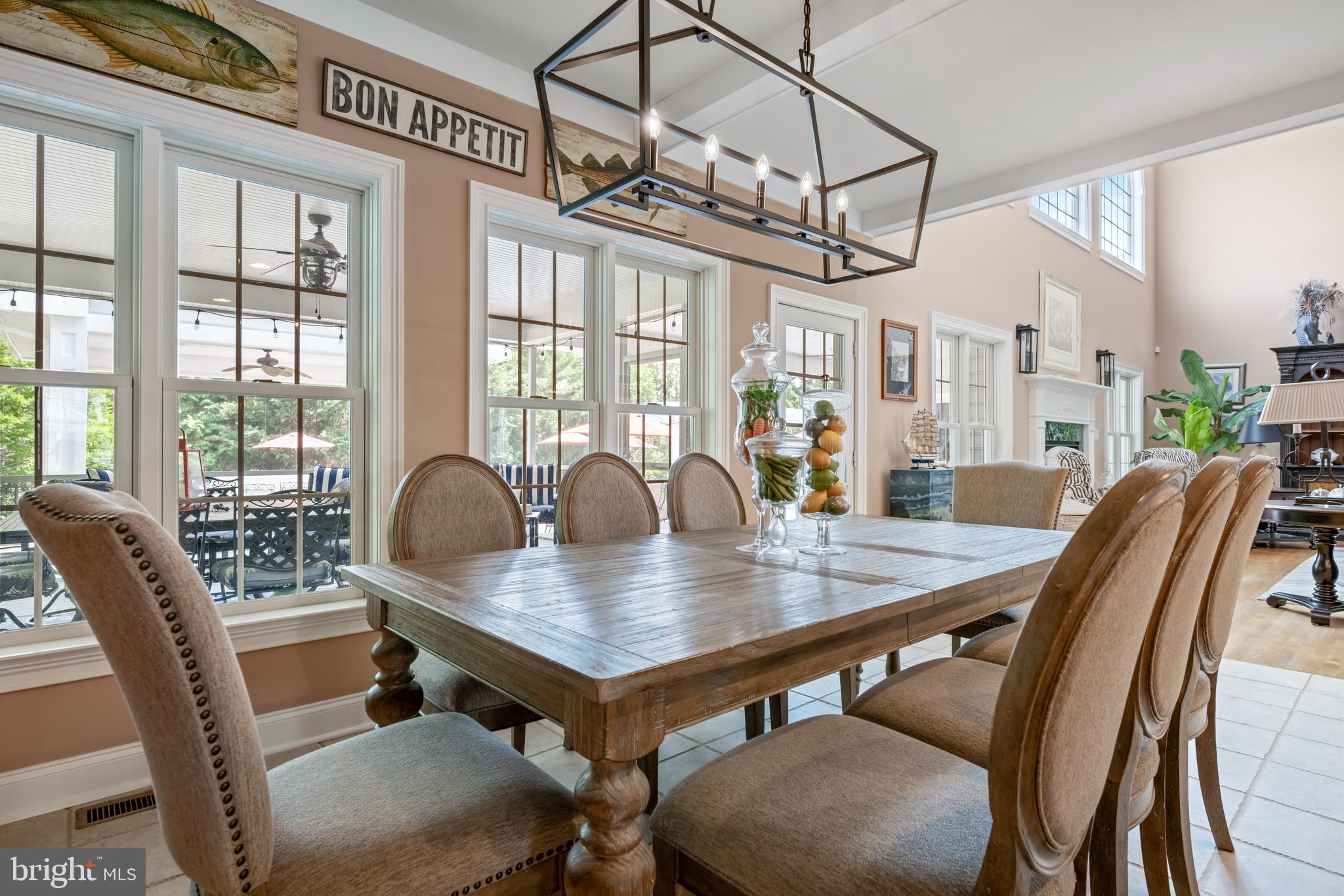WOLFE POINTE - Residential