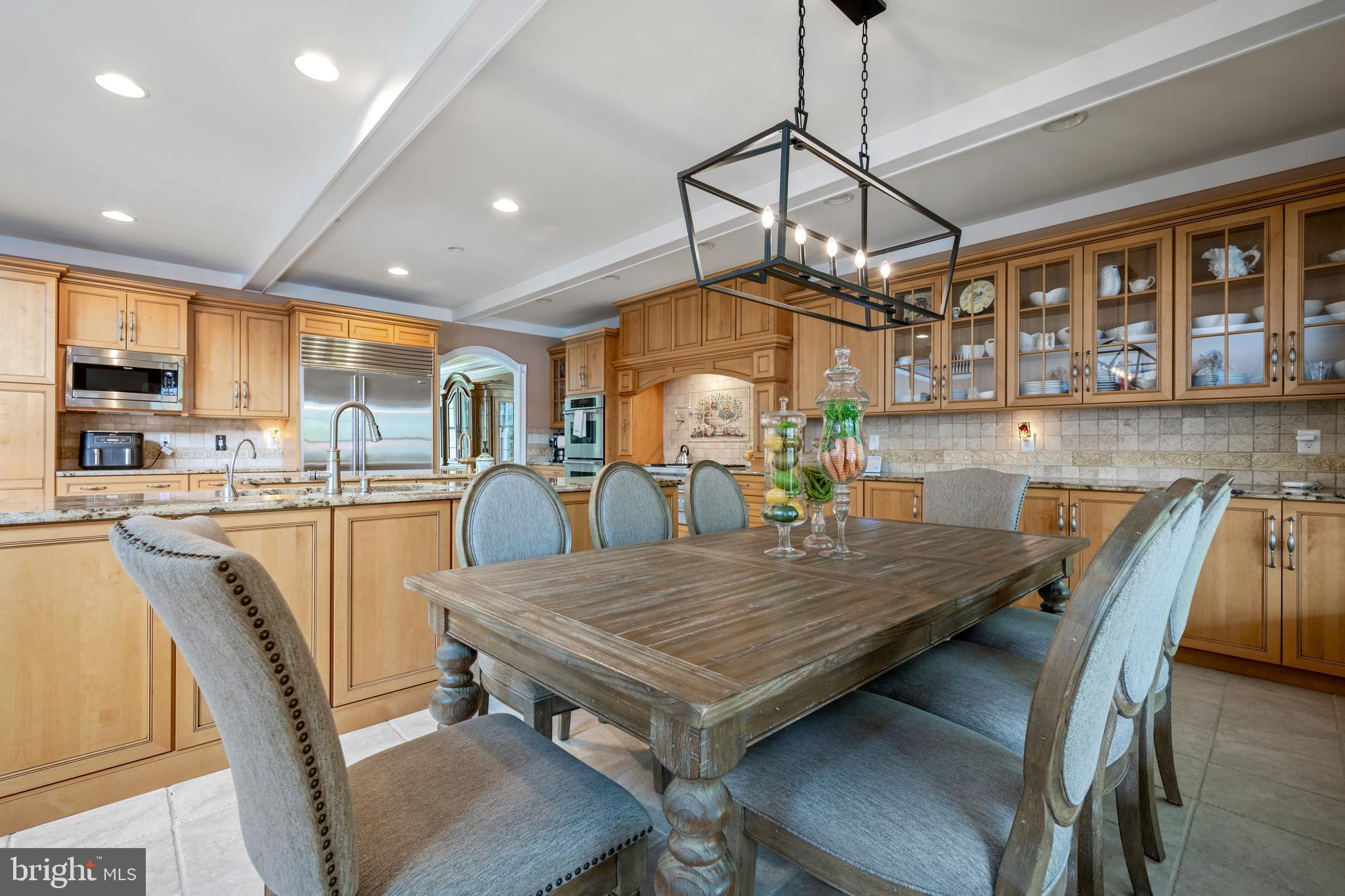 WOLFE POINTE - Residential