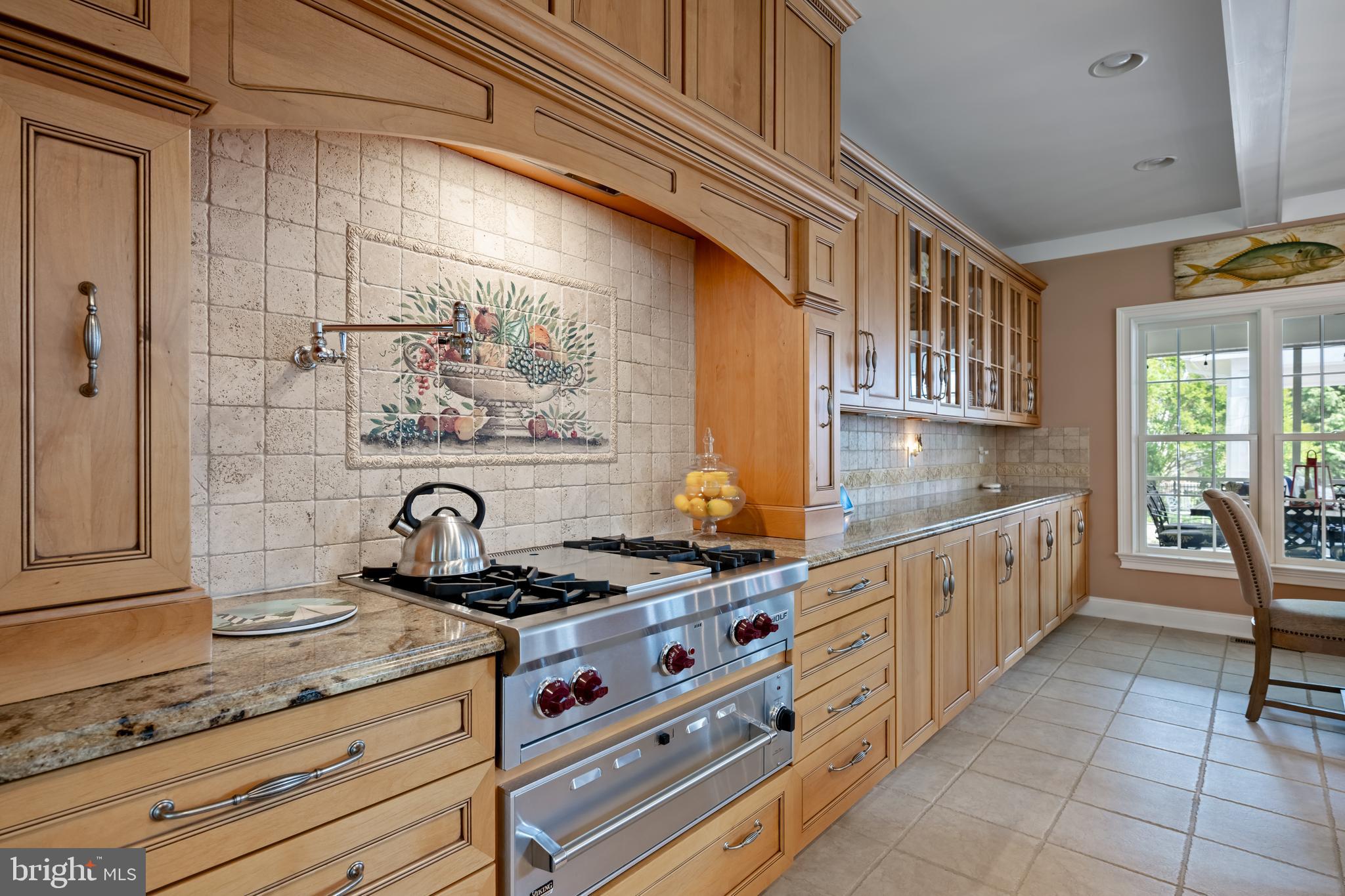 WOLFE POINTE - Residential