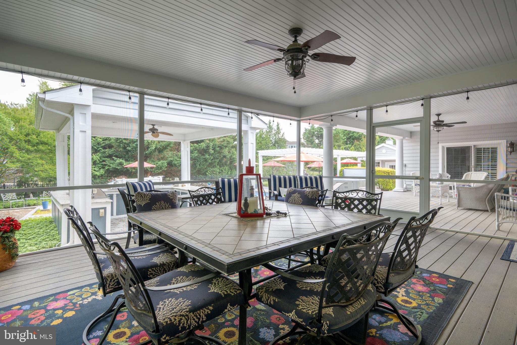 WOLFE POINTE - Residential